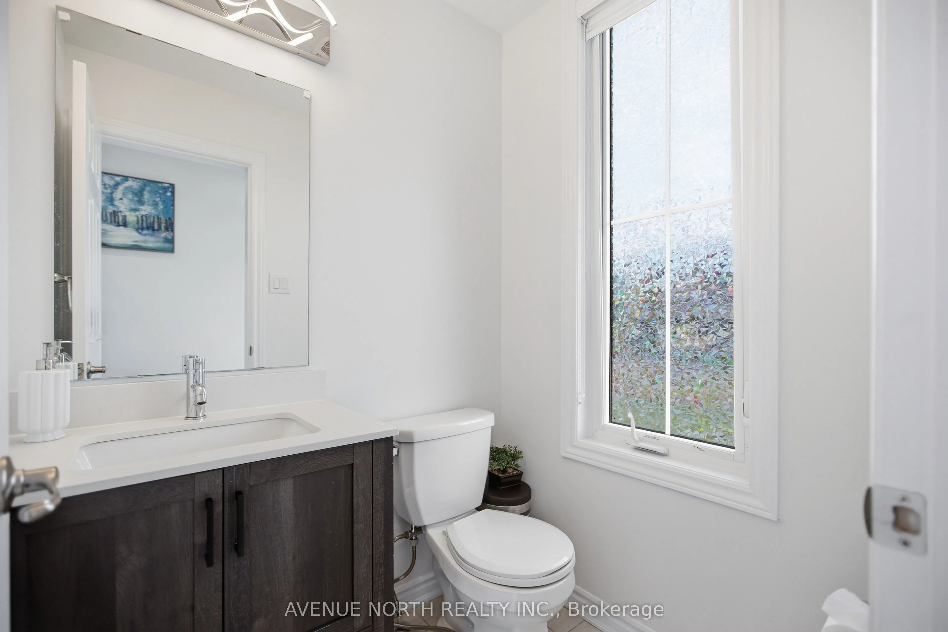 834 Regulus Ridge