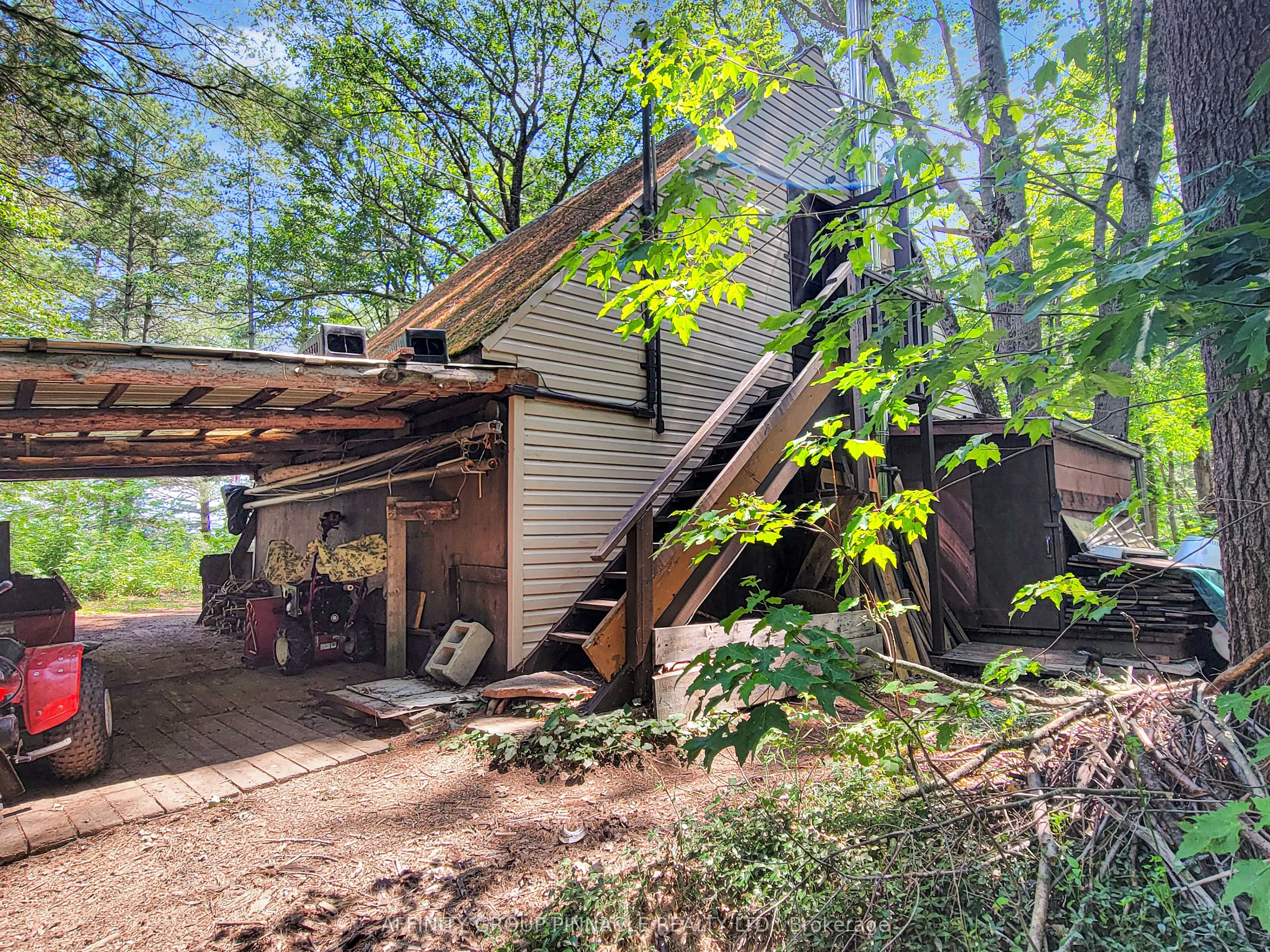 396 North Shore Road