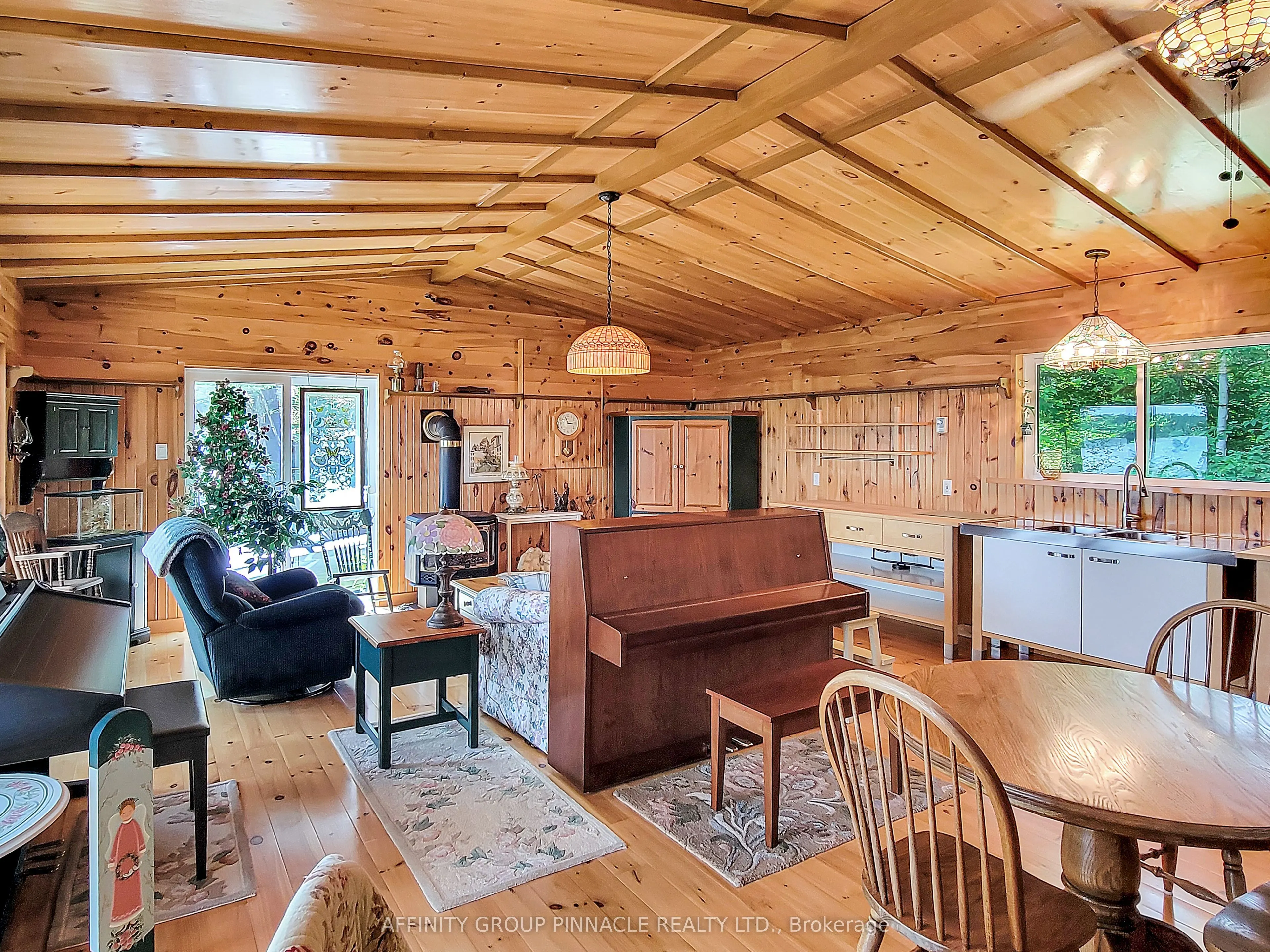396 North Shore Road