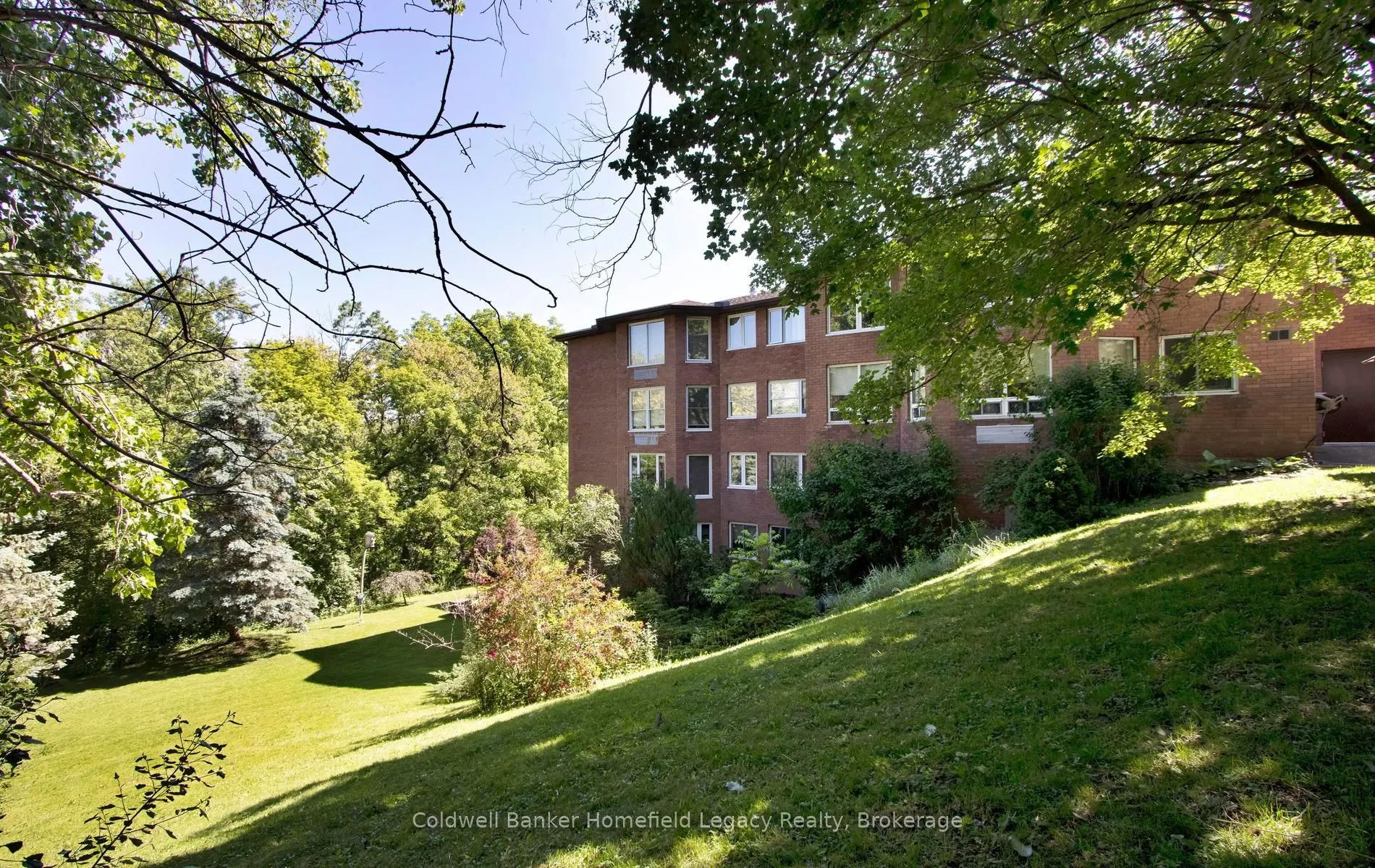 22 St Andrew Street N #408