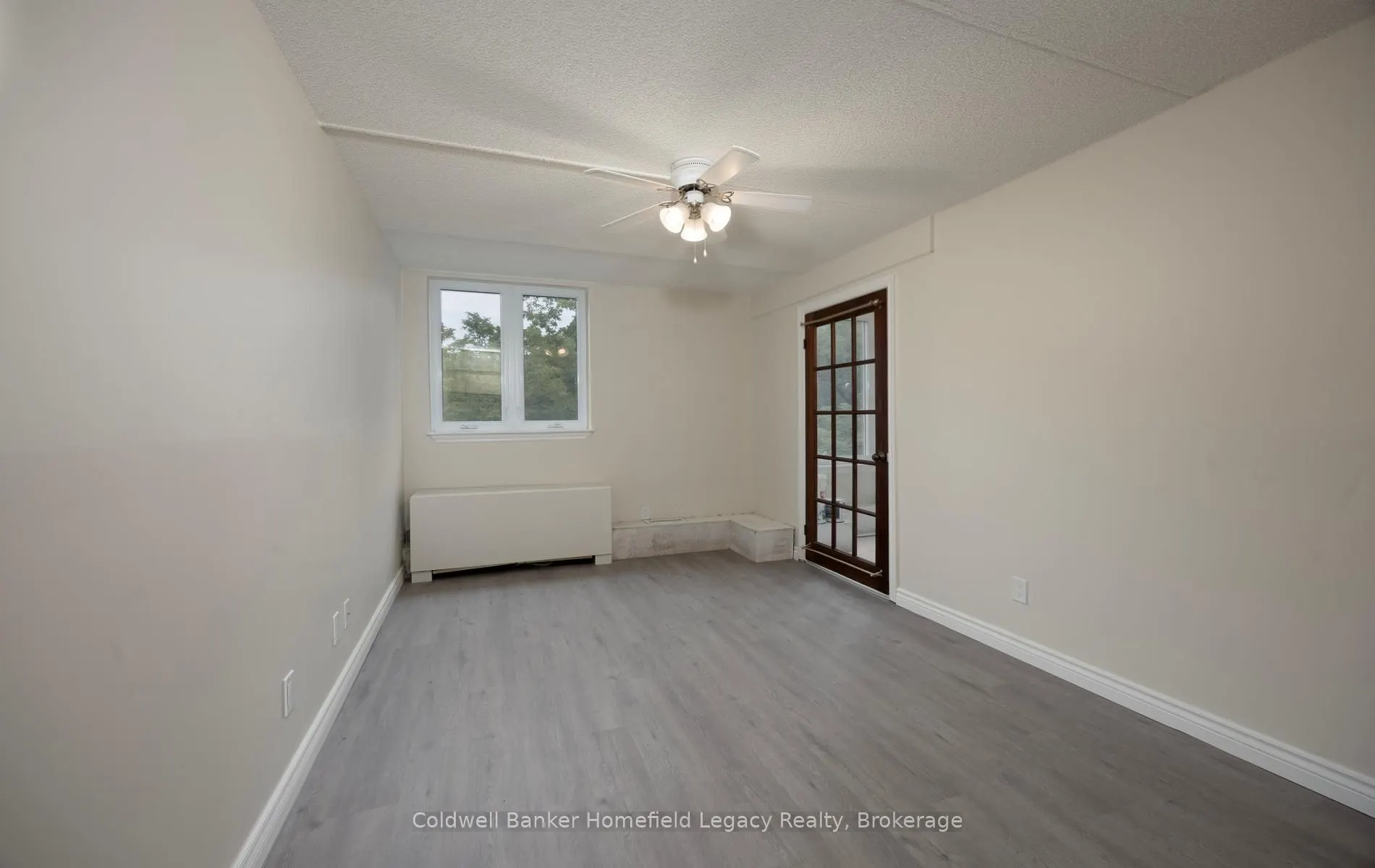 22 St Andrew Street N #408