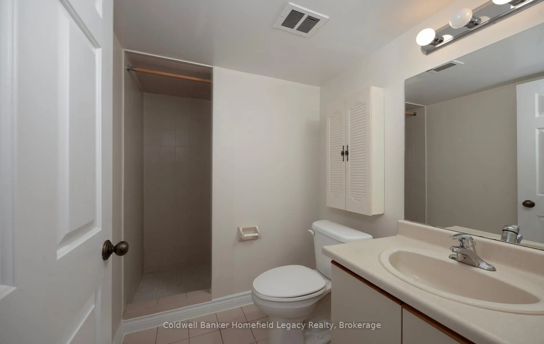 22 St Andrew Street N #408
