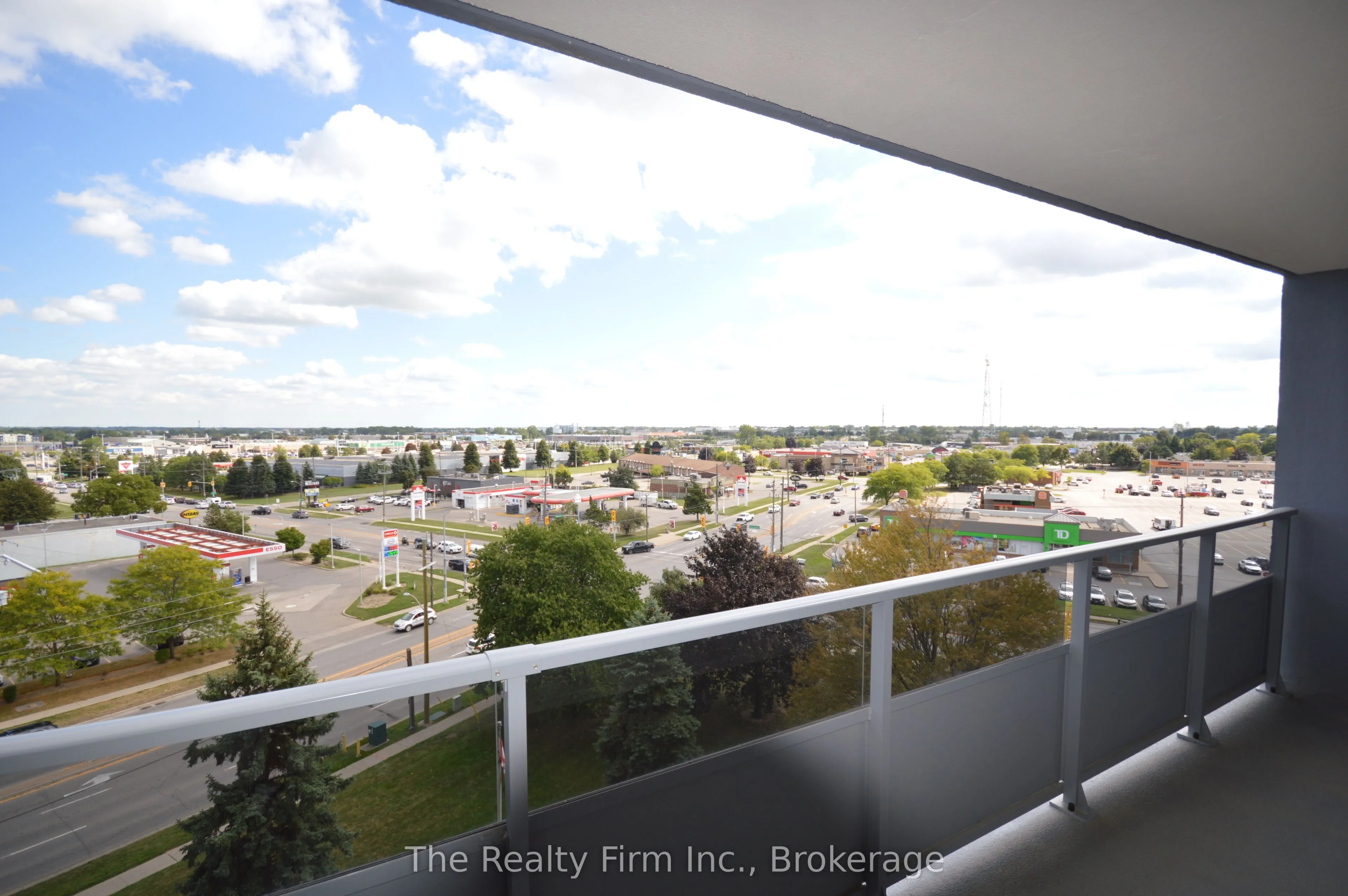640 West Street N #805
