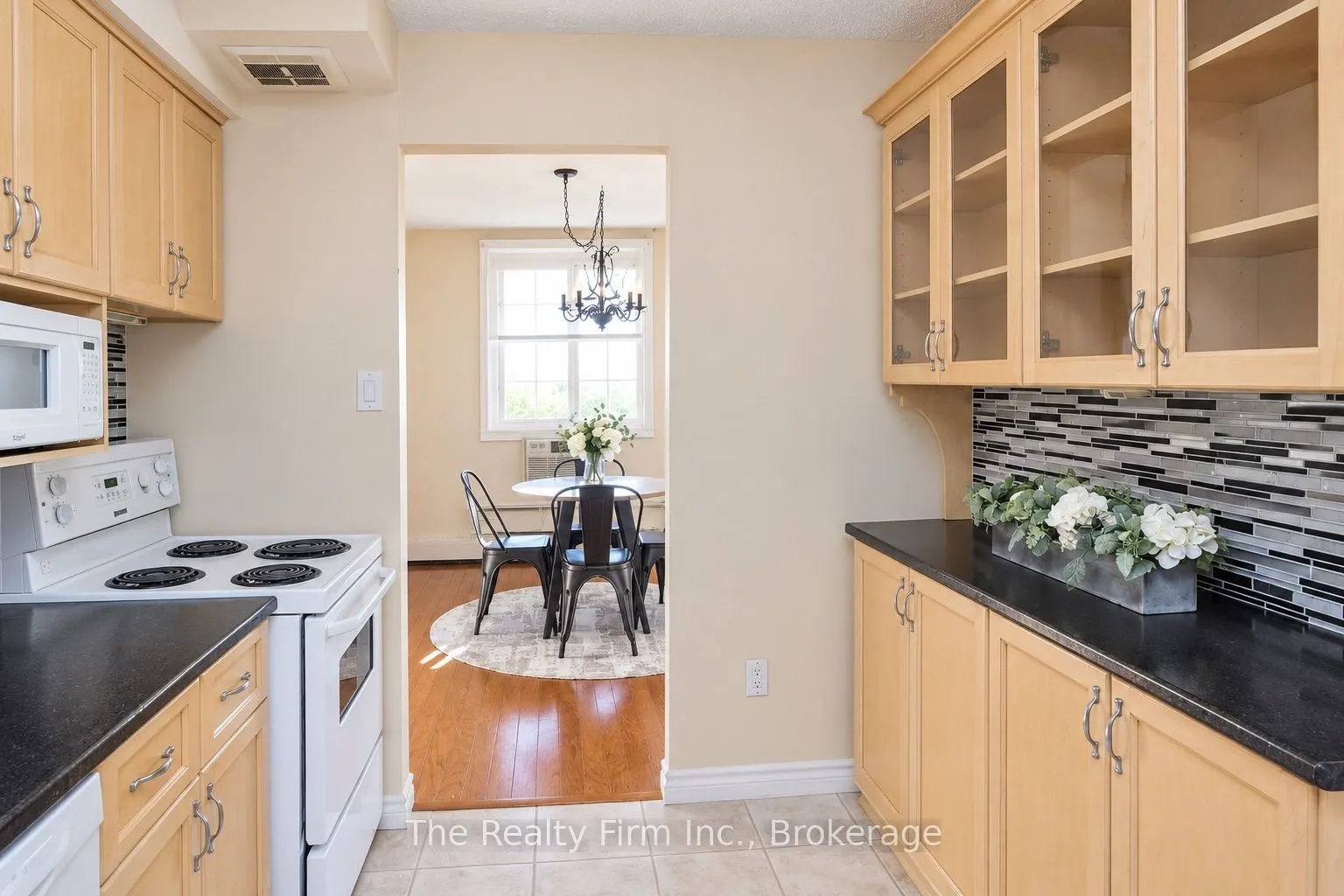 640 West Street N #805