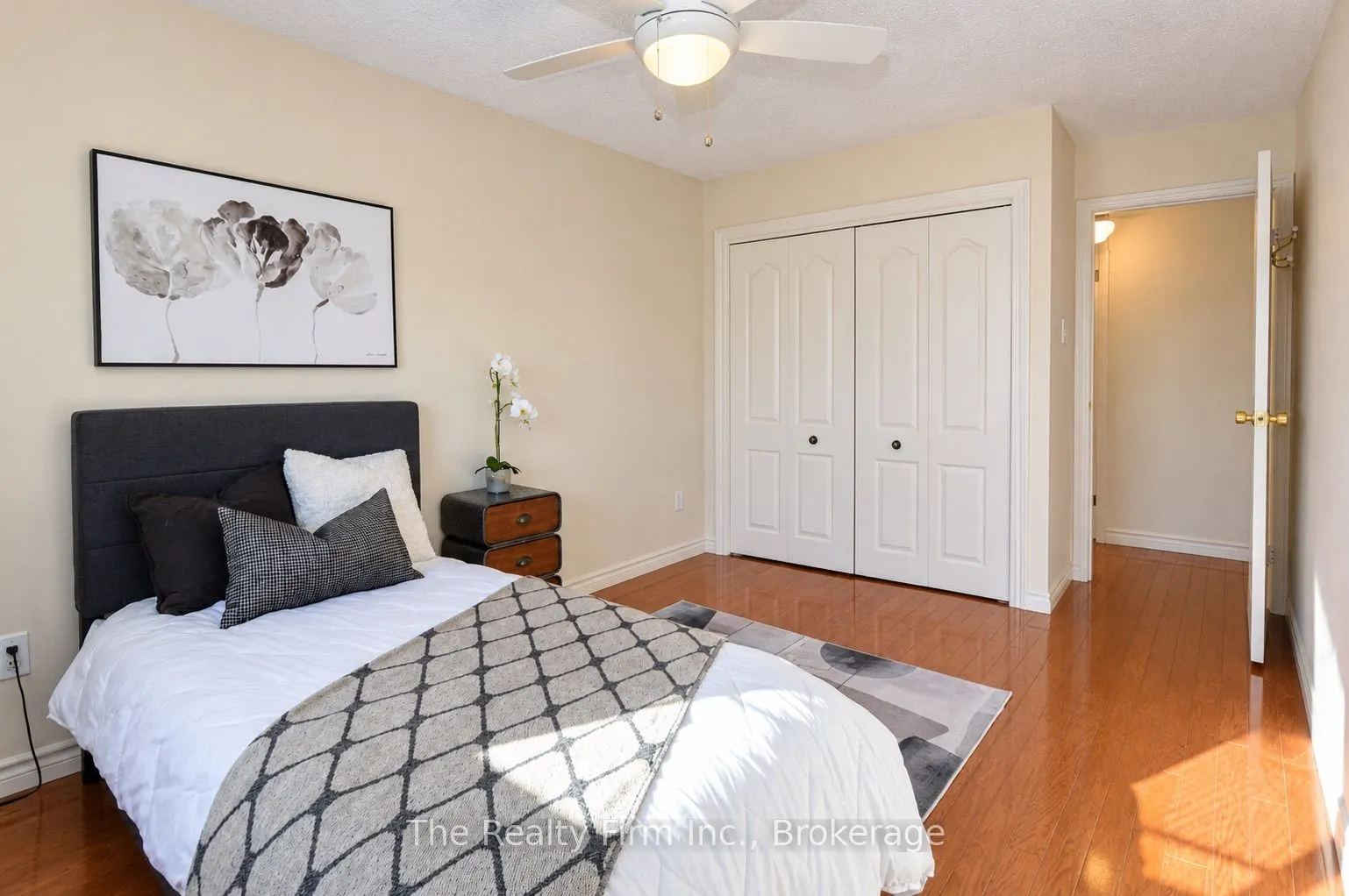 640 West Street N #805