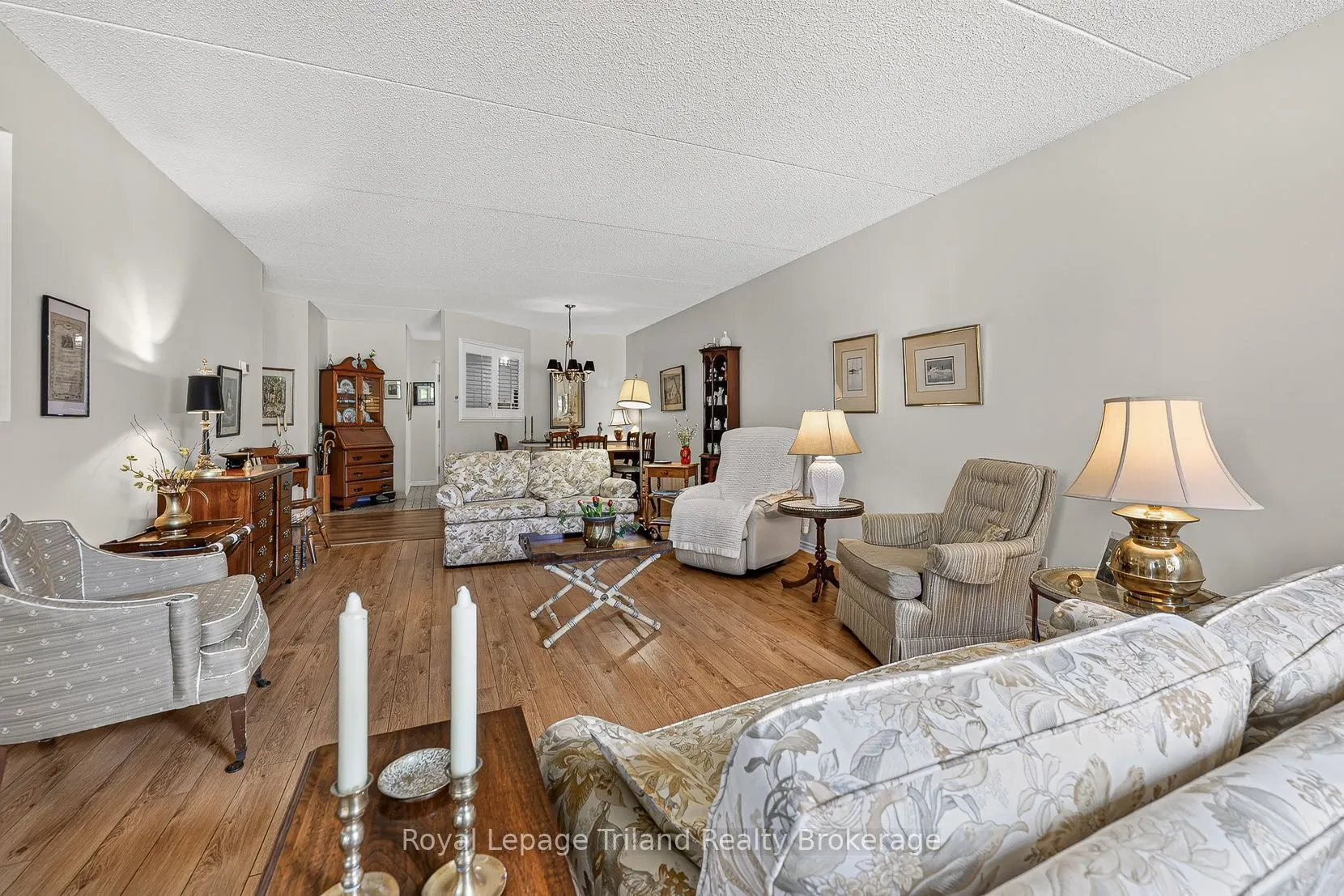 217 Thames Street S #101
