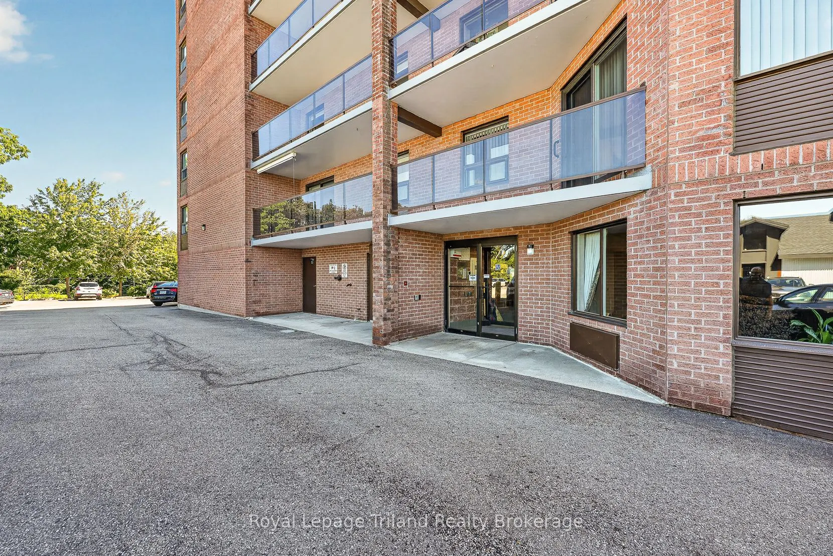 217 Thames Street S #101