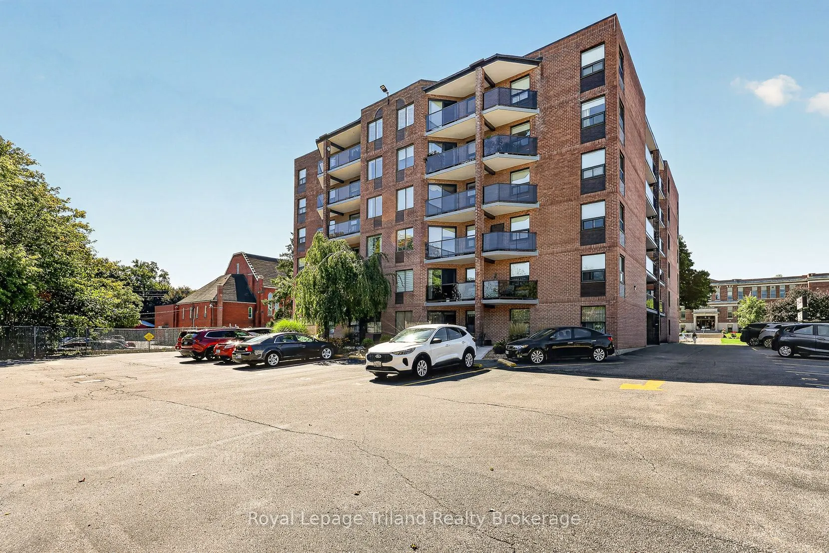 217 Thames Street S #101