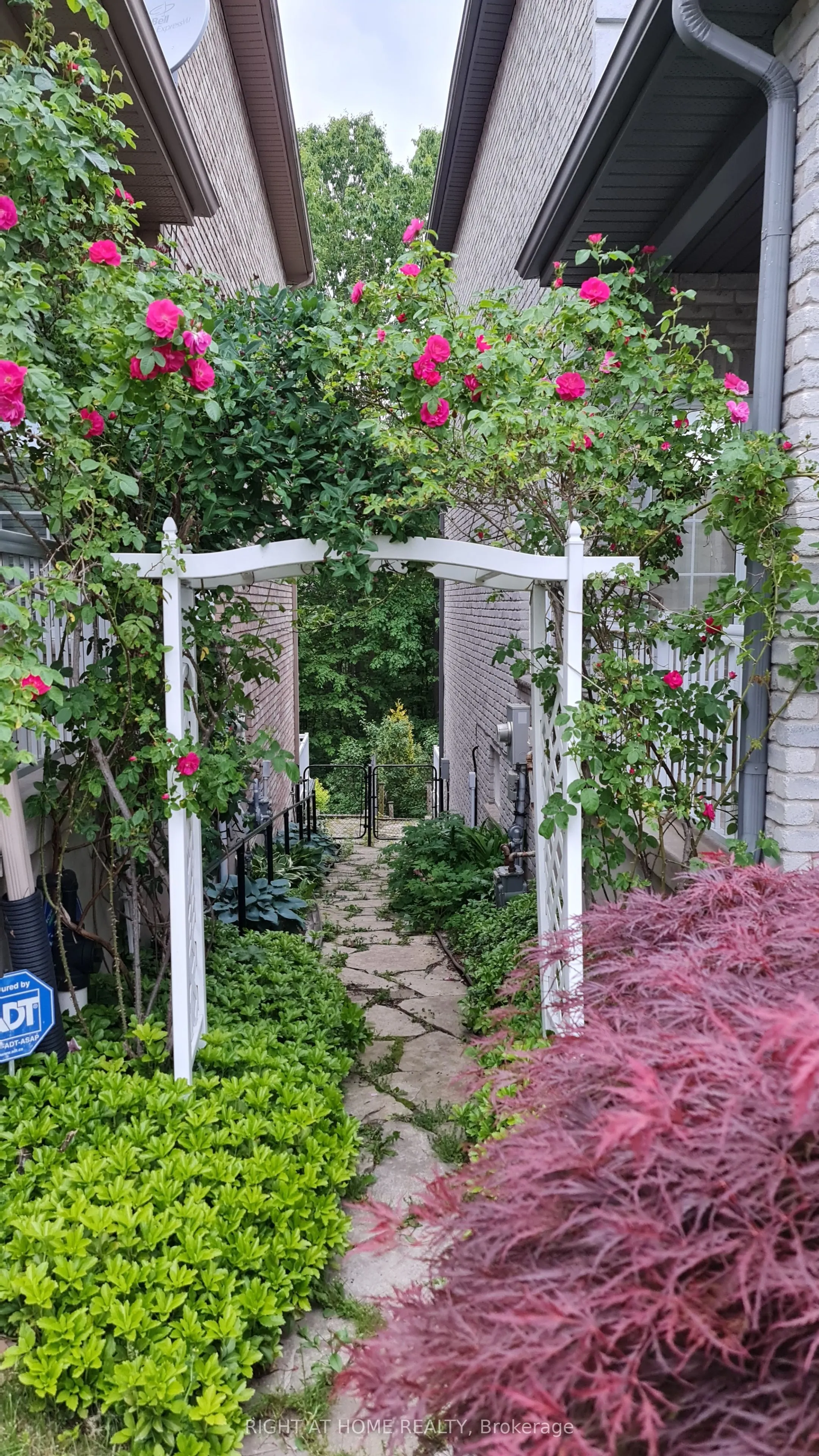 172 Lena Crescent #2
