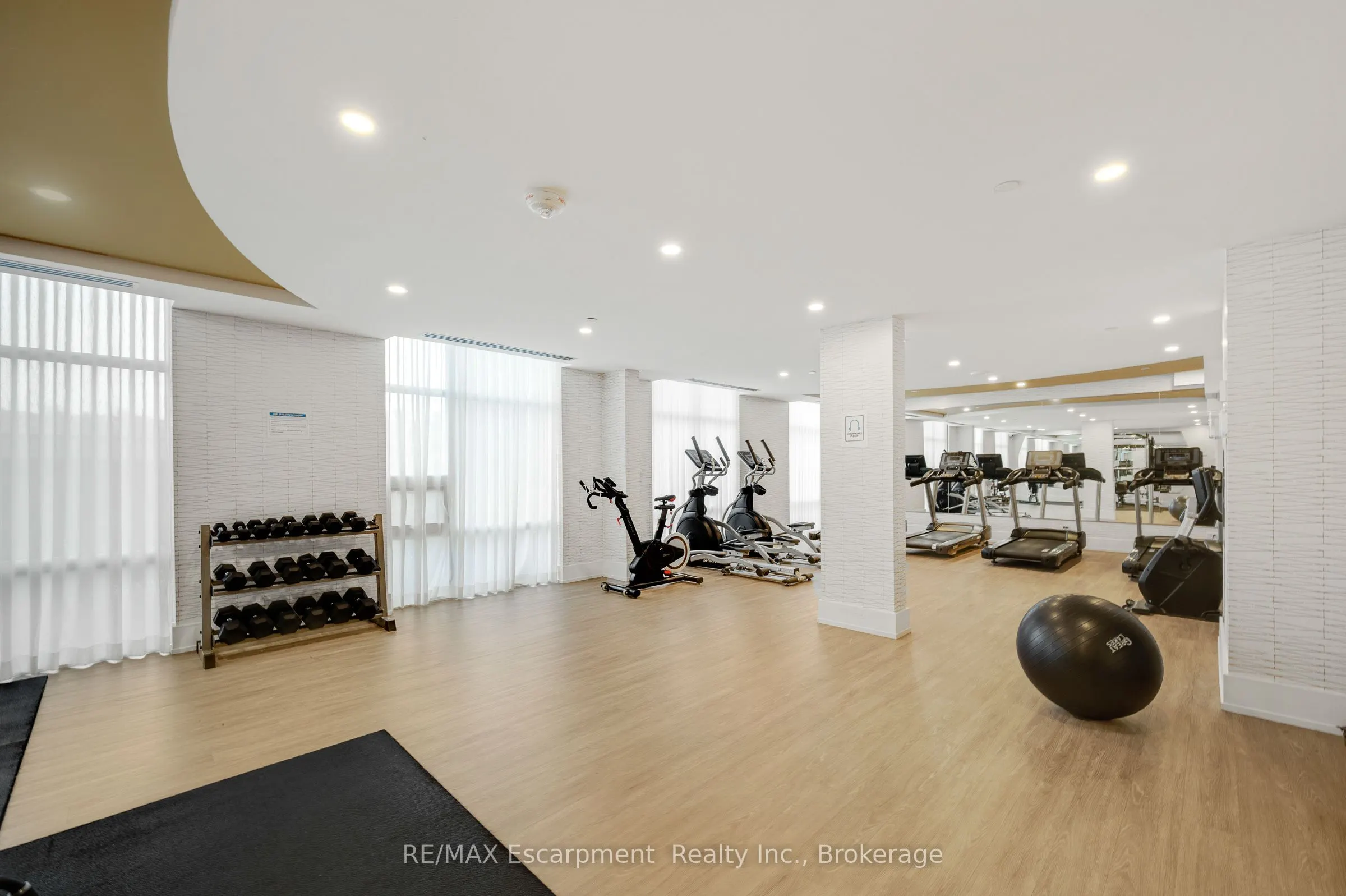 470 Dundas Street E #309