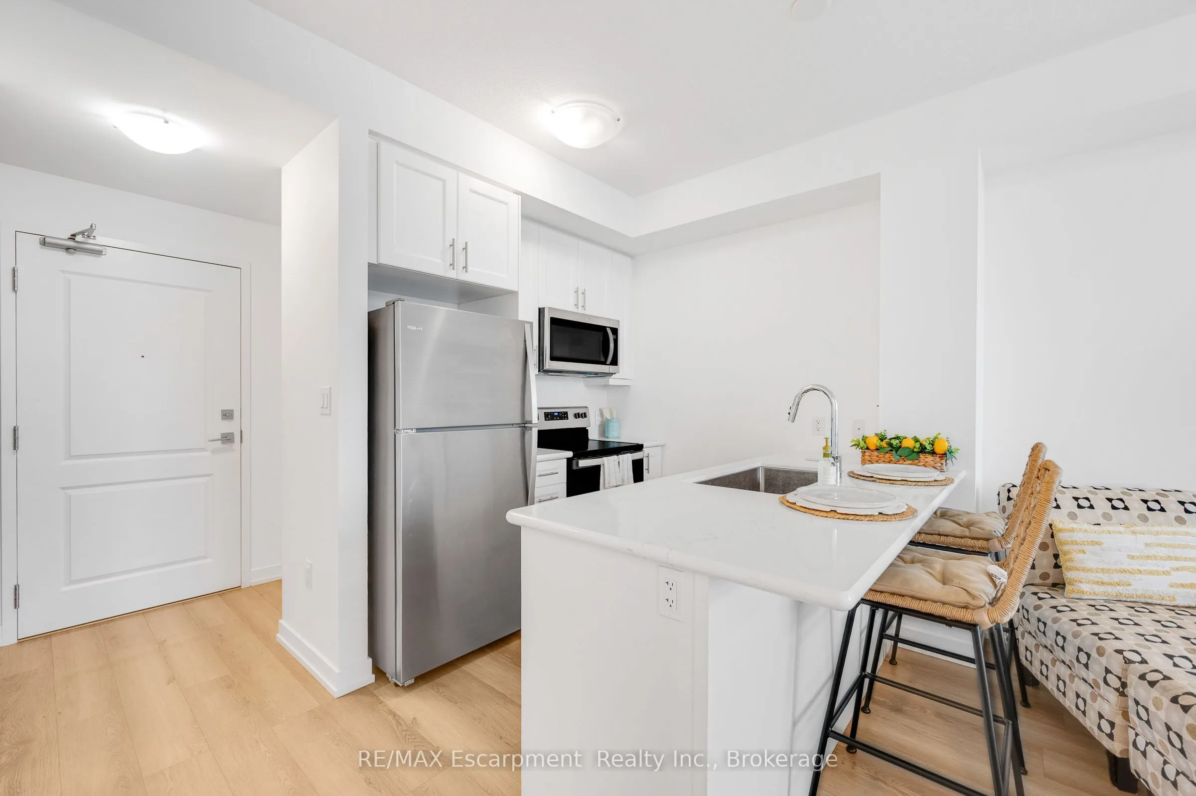 470 Dundas Street E #309