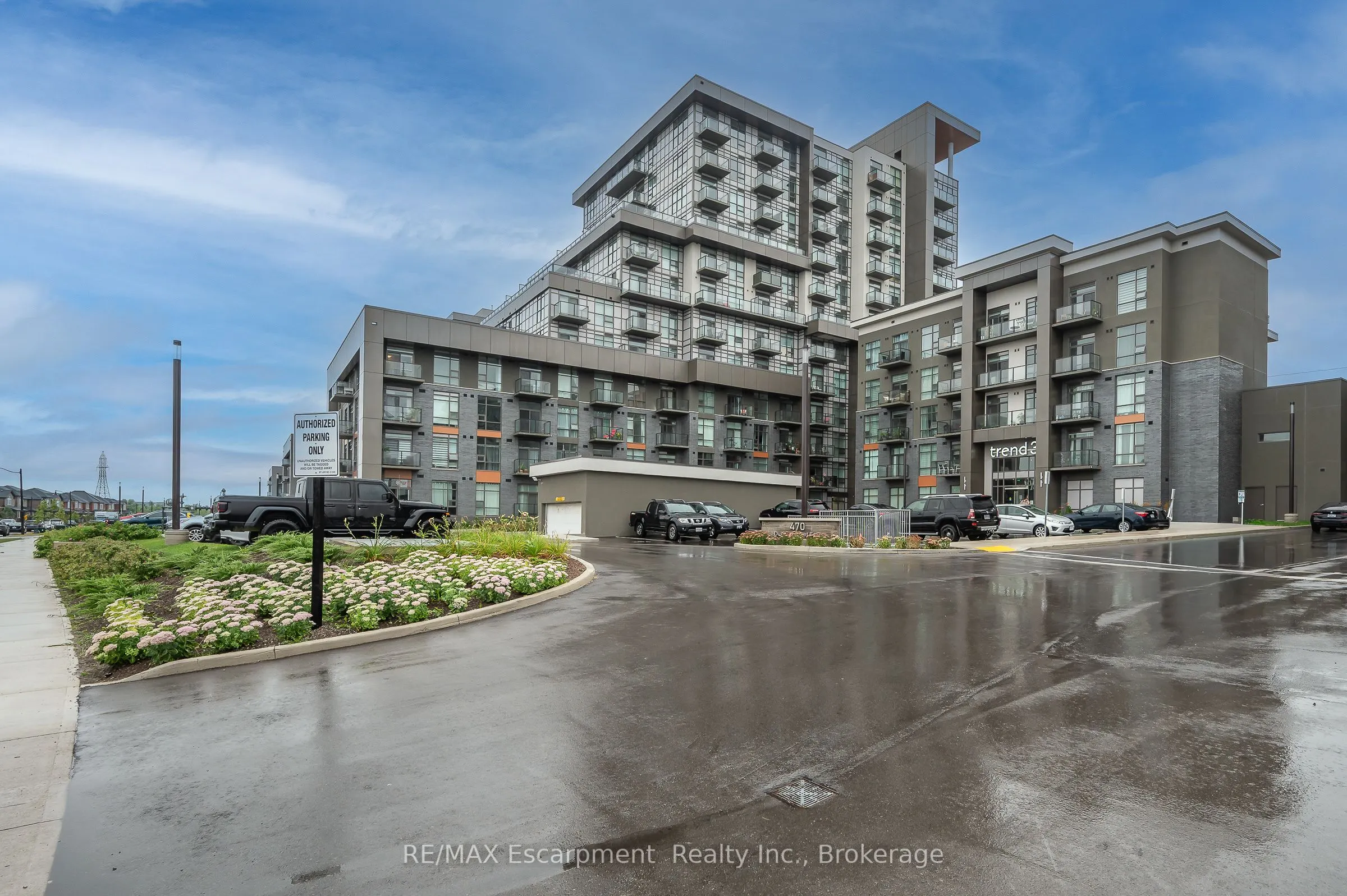 470 Dundas Street E #309