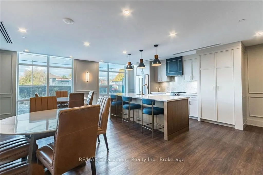 470 Dundas Street E #309