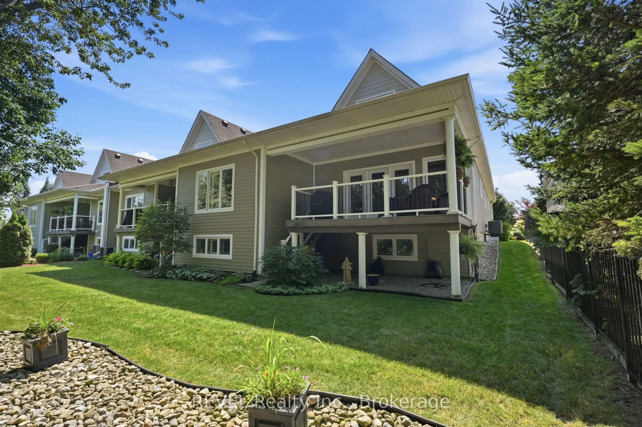 90 Sunrise Court
