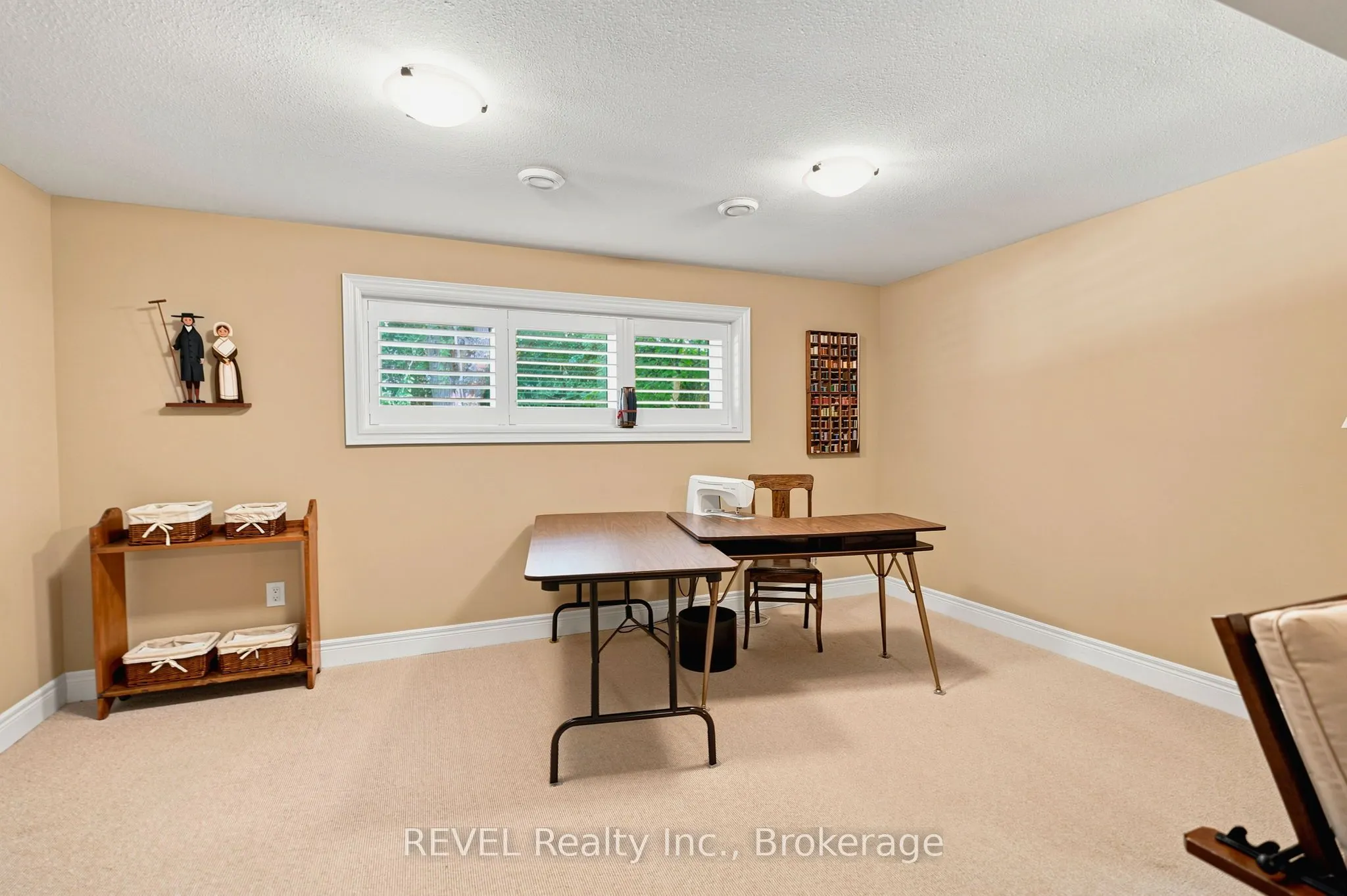 90 Sunrise Court