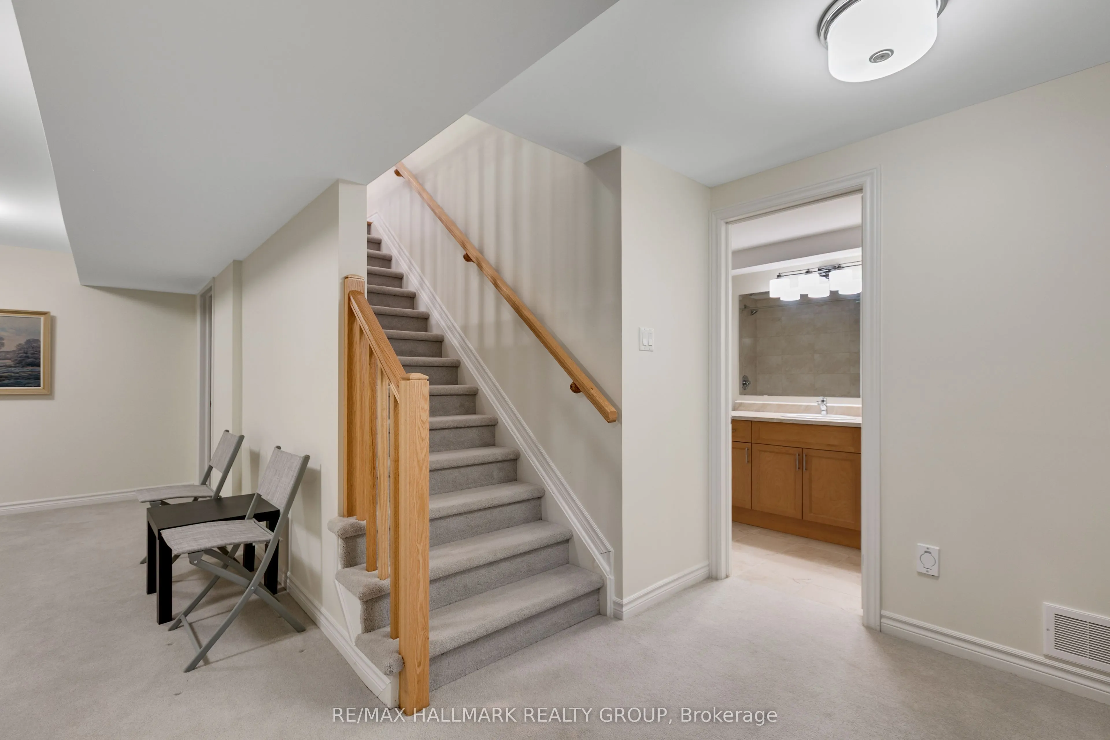 66 Kayenta Street