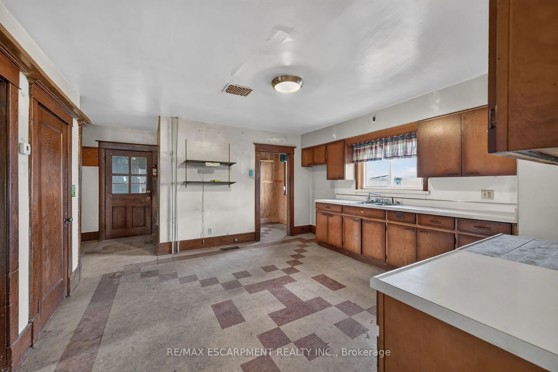 3311 HIGHWAY 6