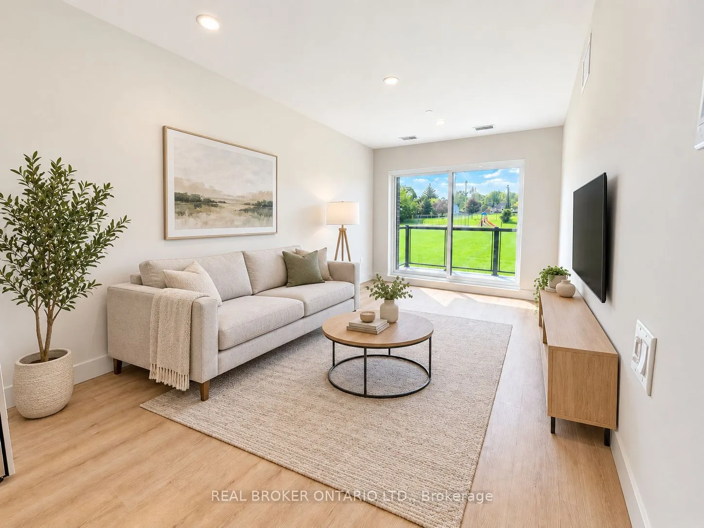 8 Hutt Lane #304