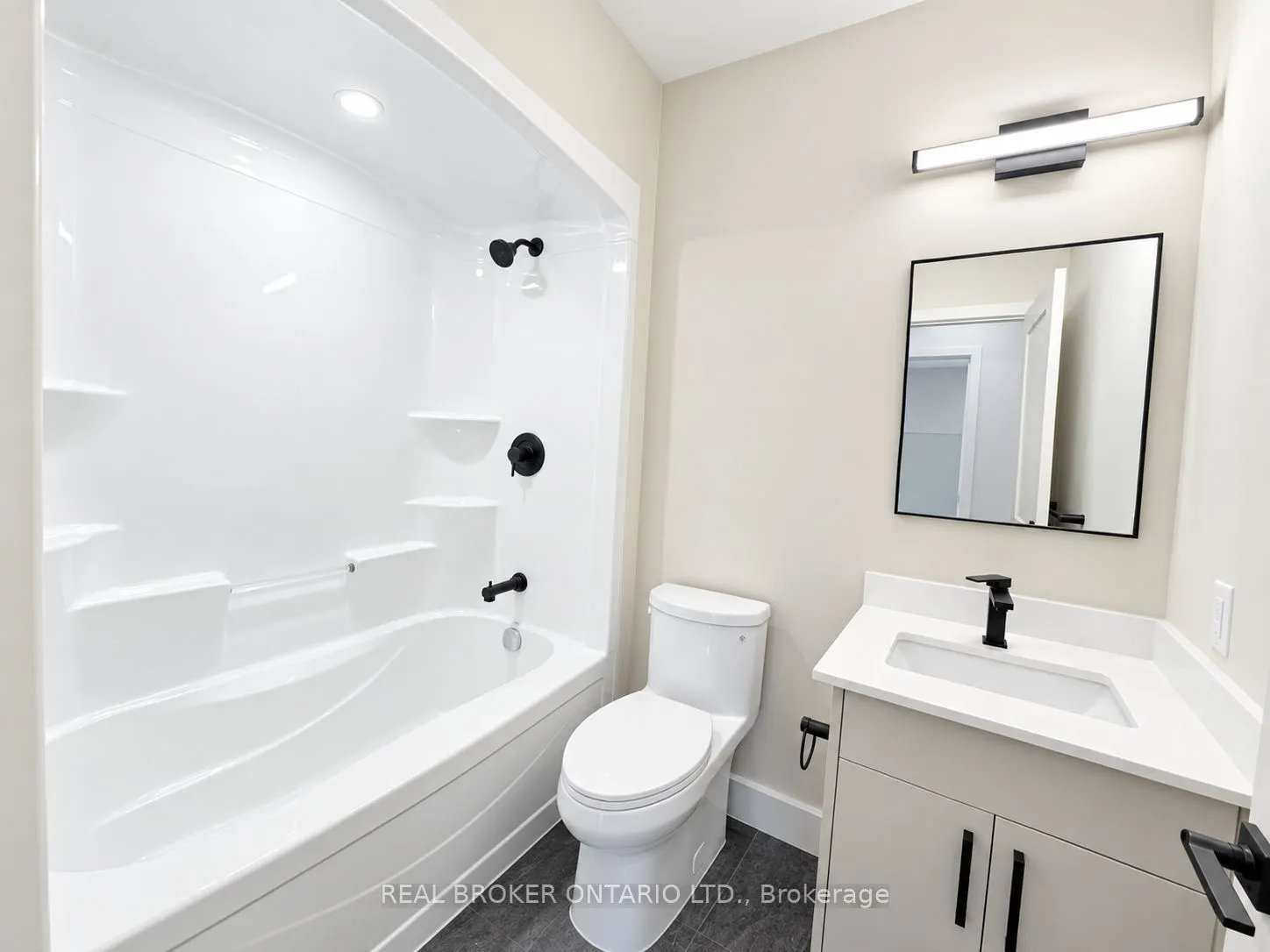 8 Hutt Lane #307