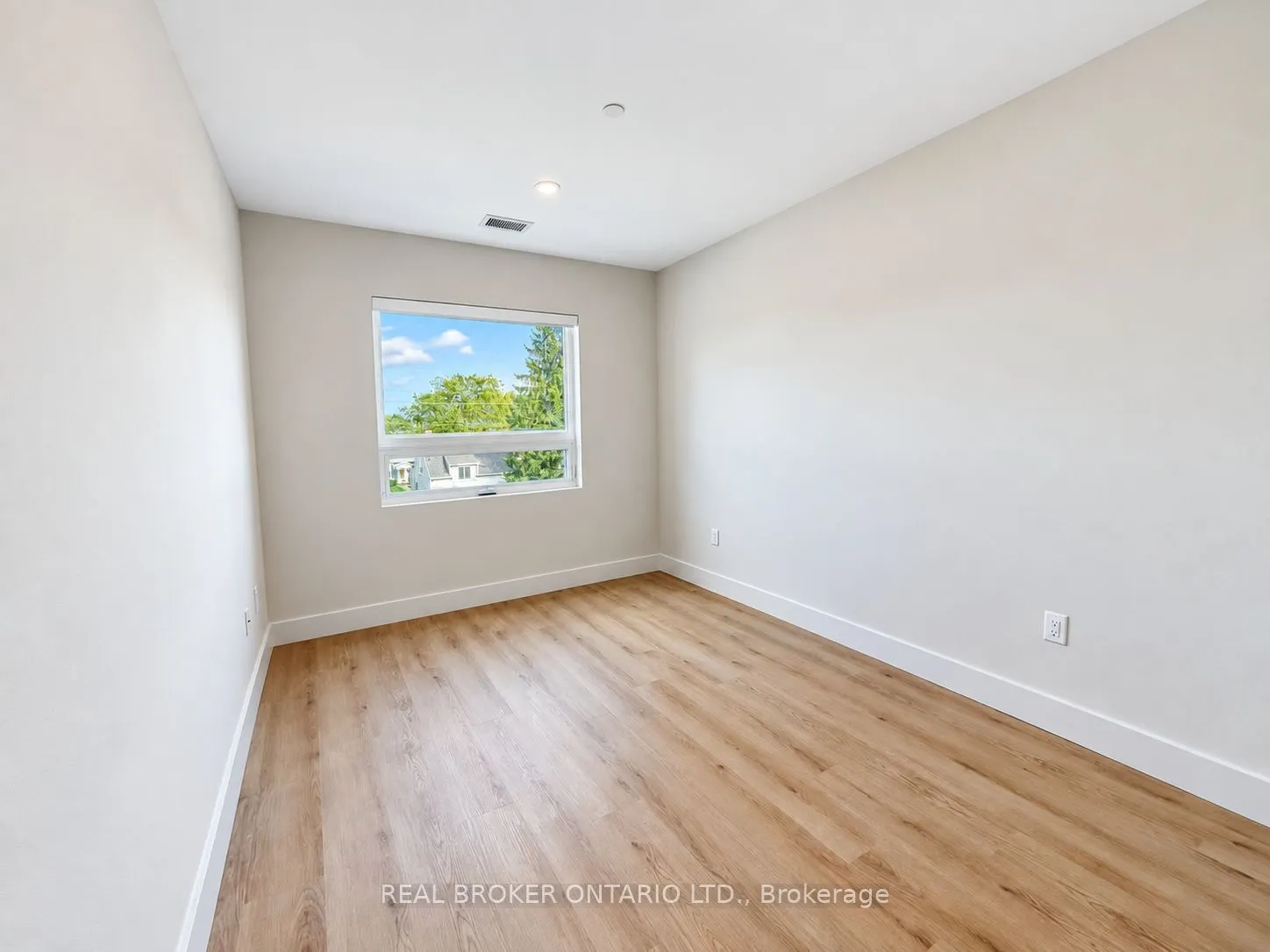 8 Hutt Lane #307