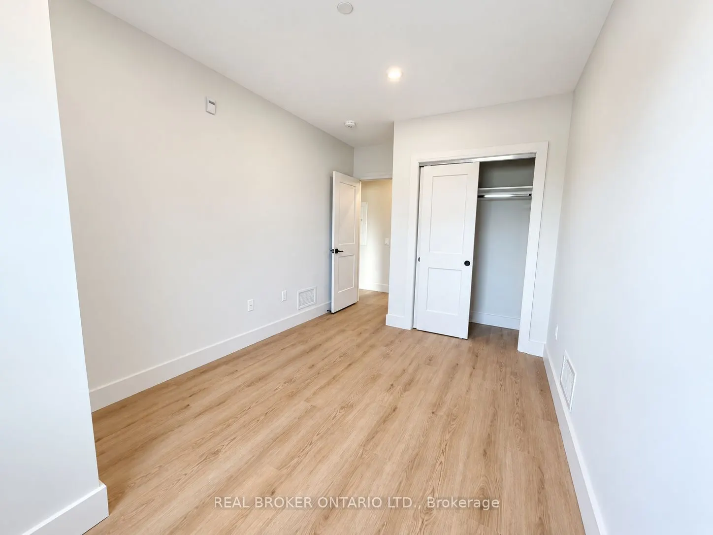 8 Hutt Lane #307
