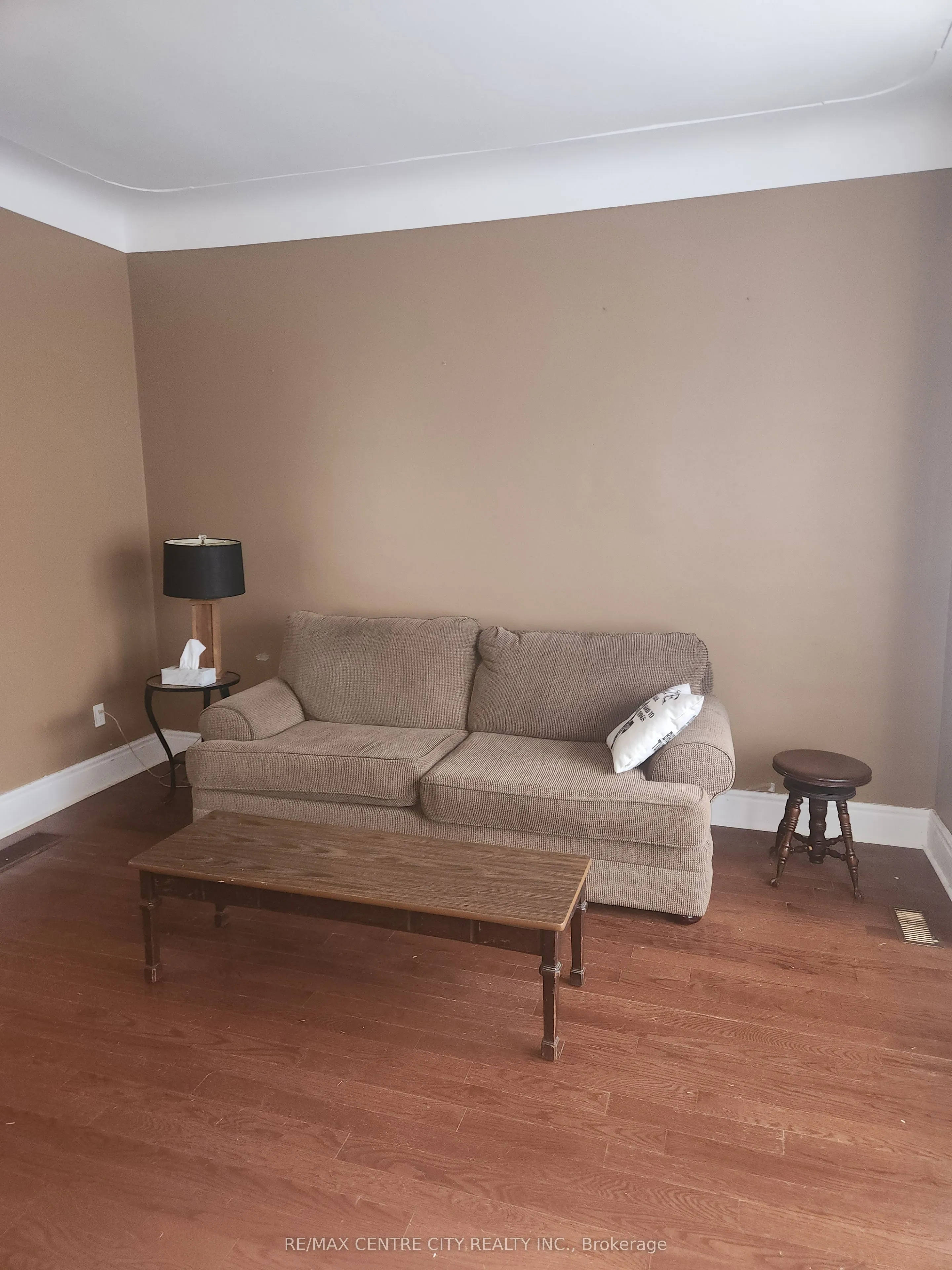 244 Elm Street W