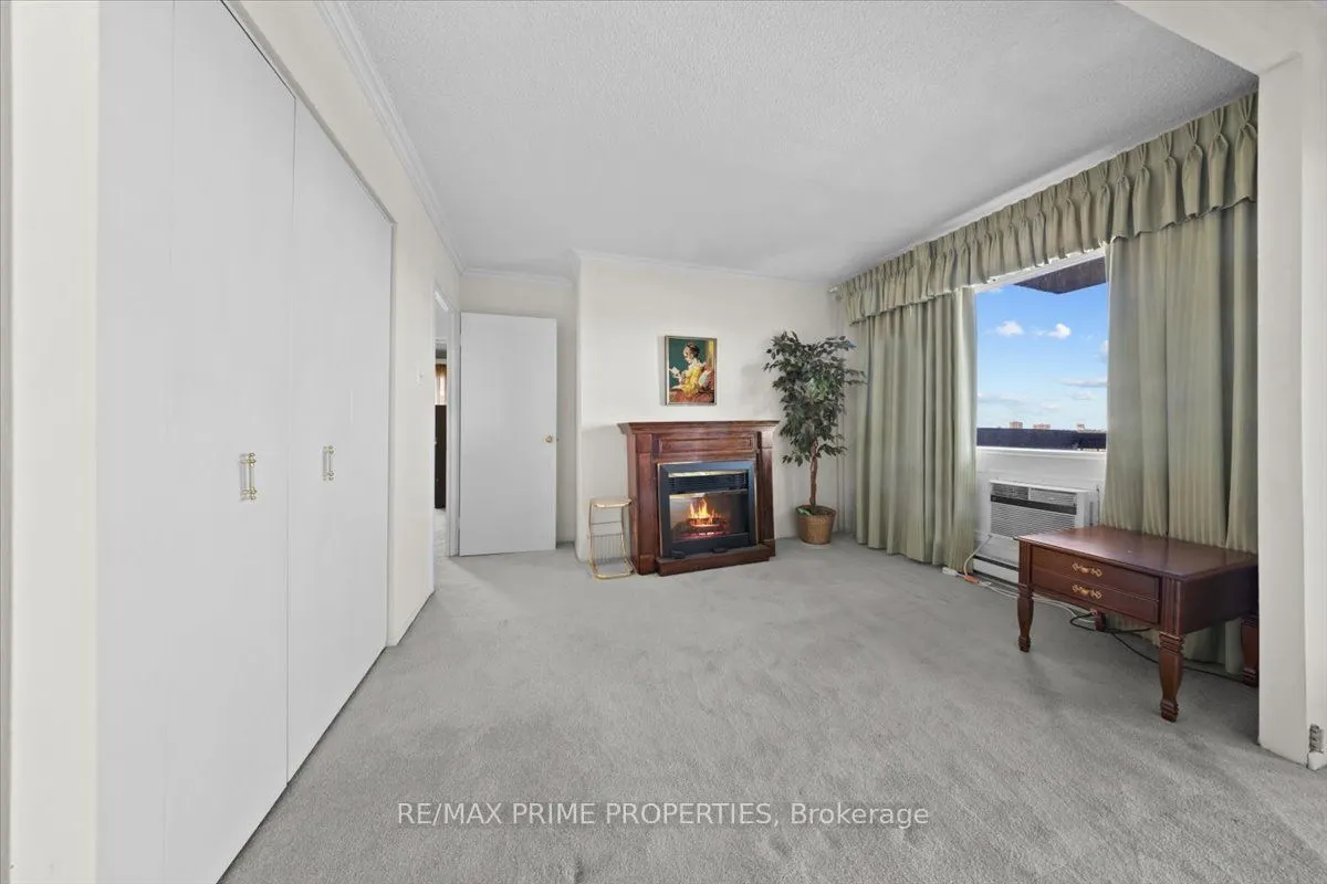 158B Mcarthur Avenue #1807