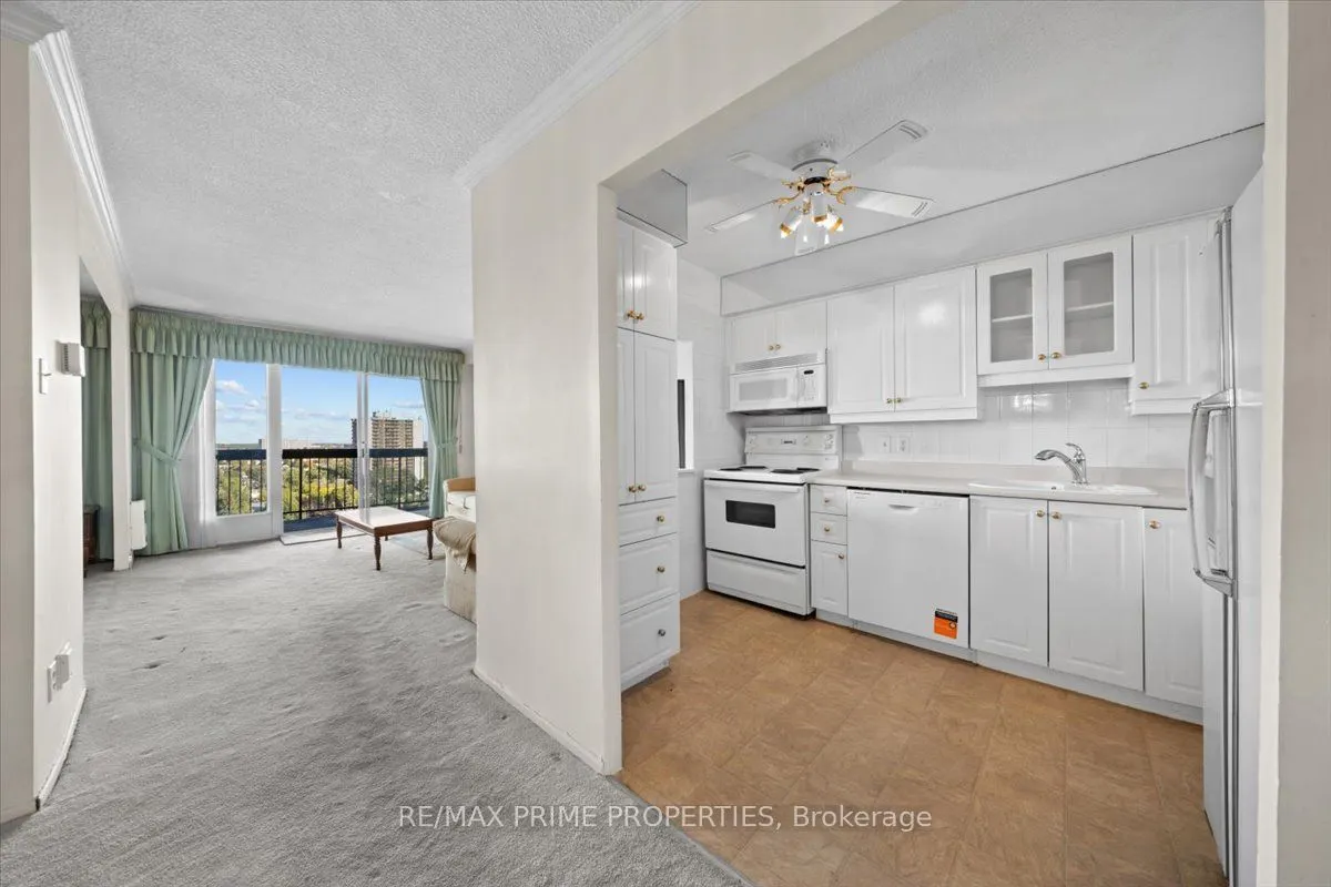 158B Mcarthur Avenue #1807