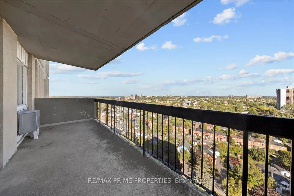 158B Mcarthur Avenue #1807
