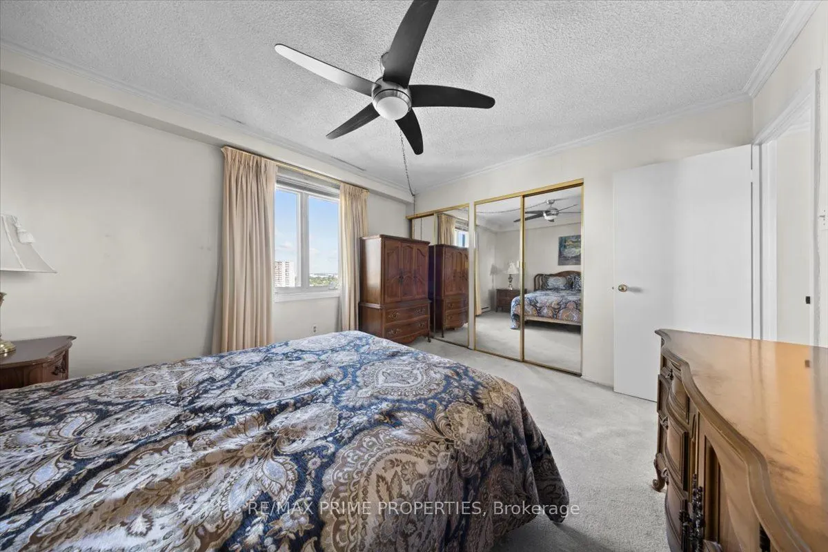 158B Mcarthur Avenue #1807