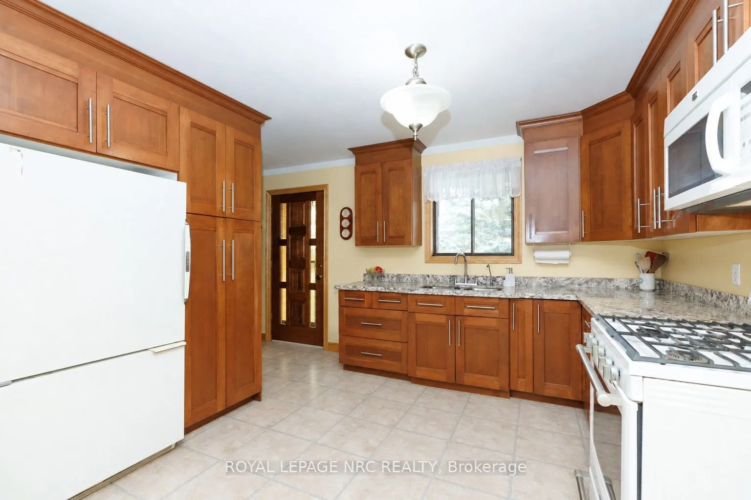 647 Chippawa Road