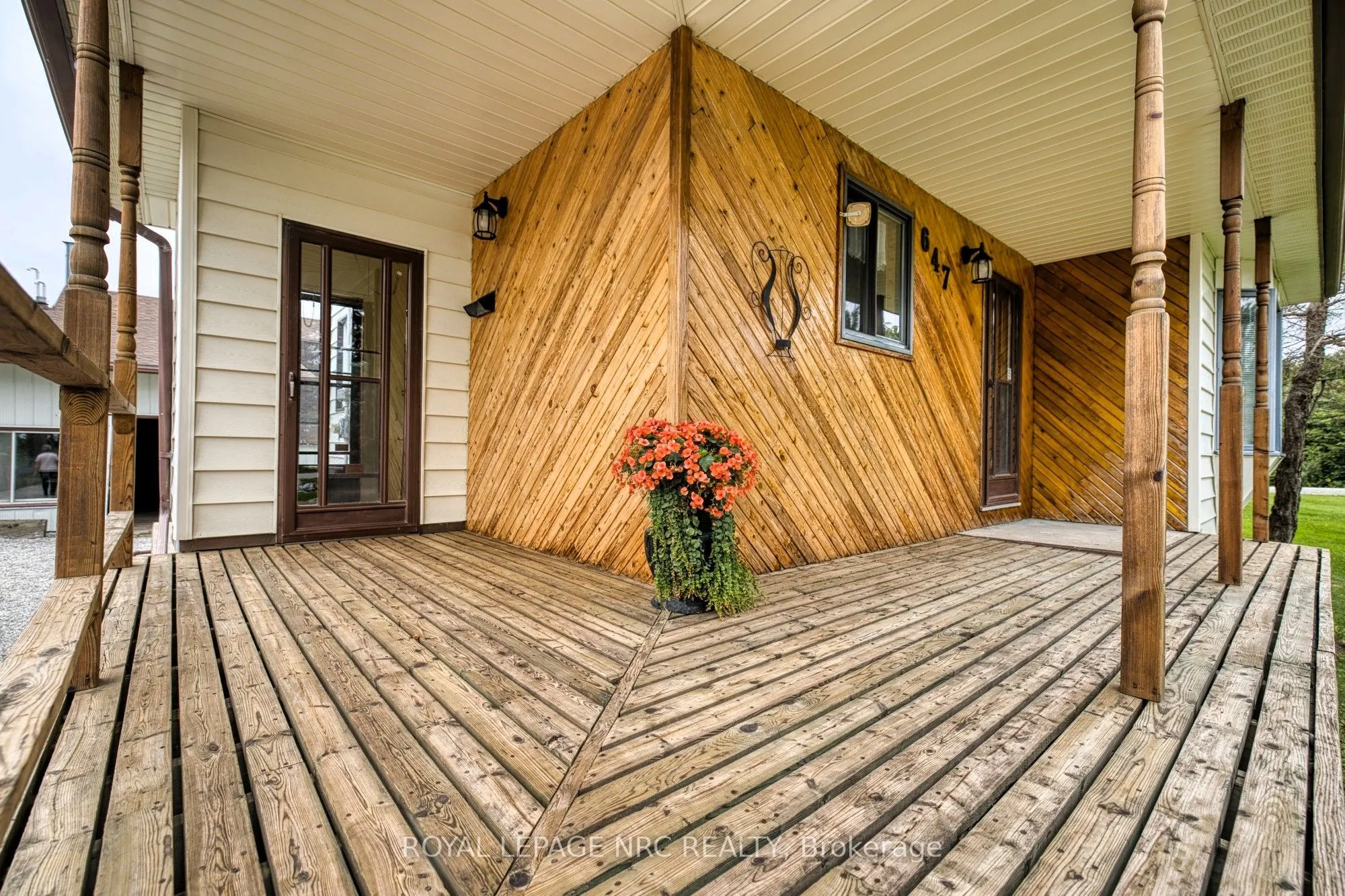 647 Chippawa Road