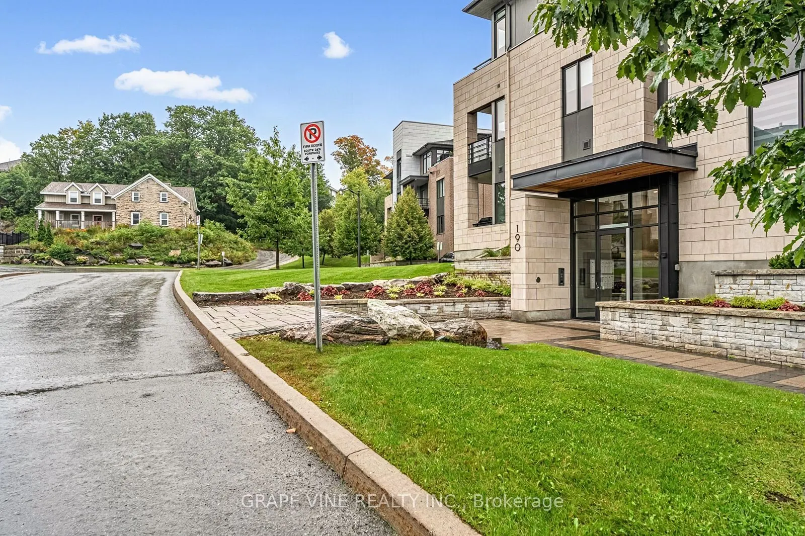 190 Boundstone Way #105