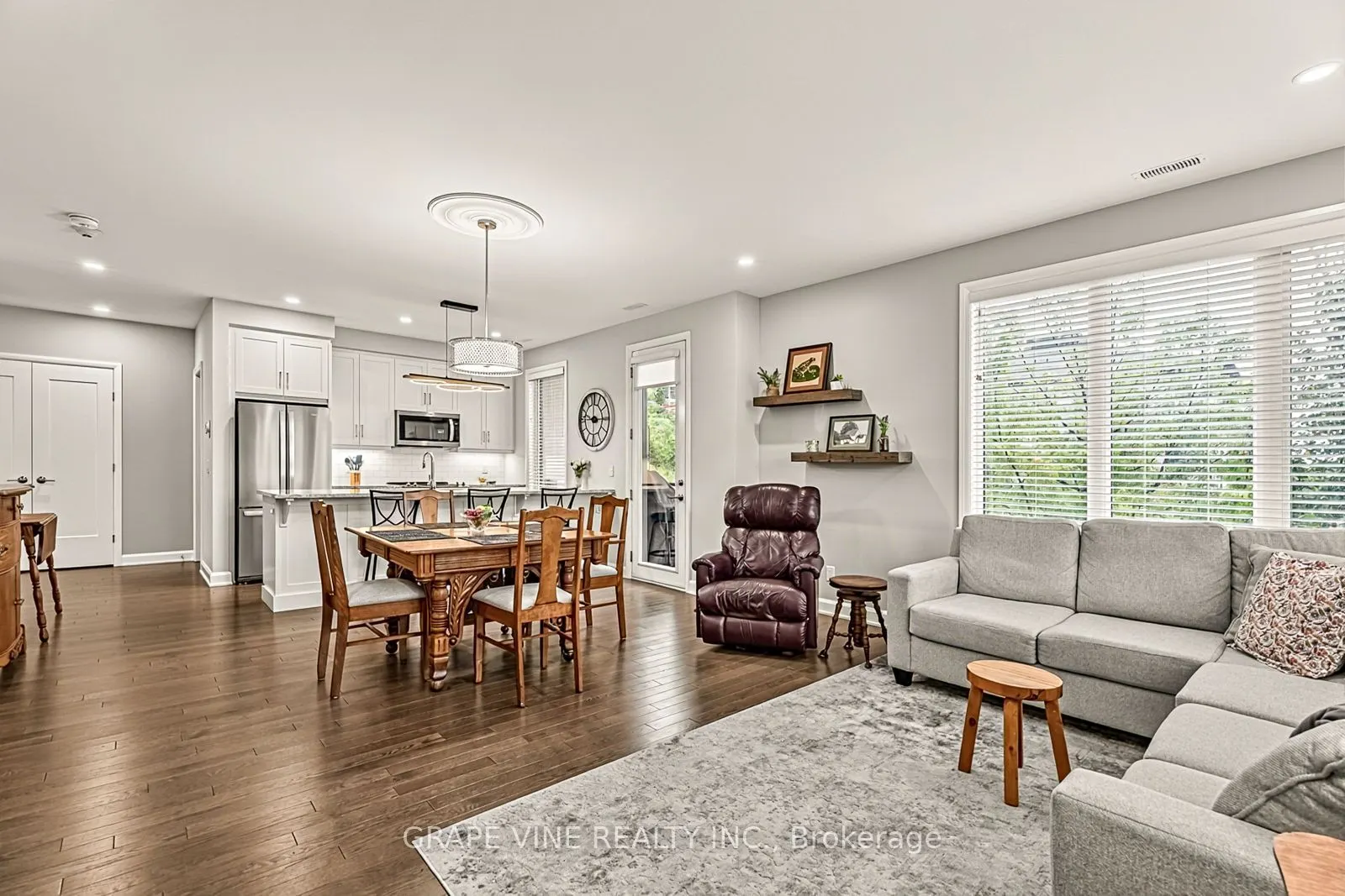 190 Boundstone Way #105