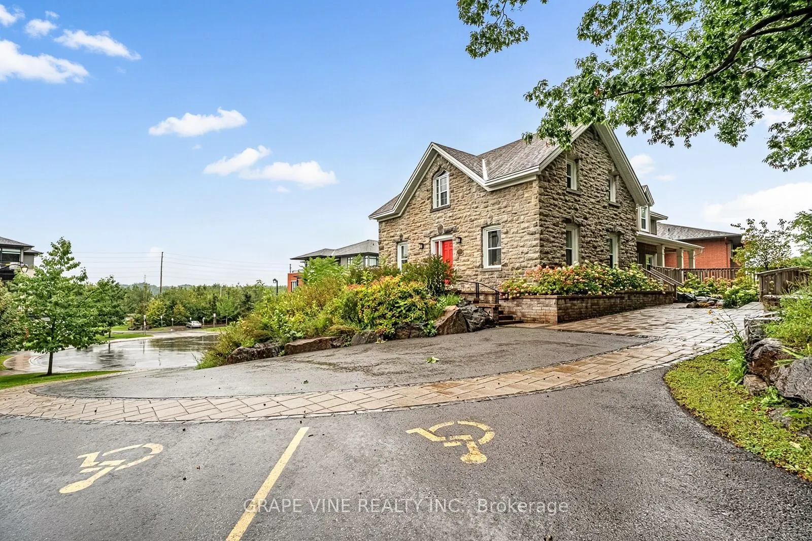 190 Boundstone Way #105