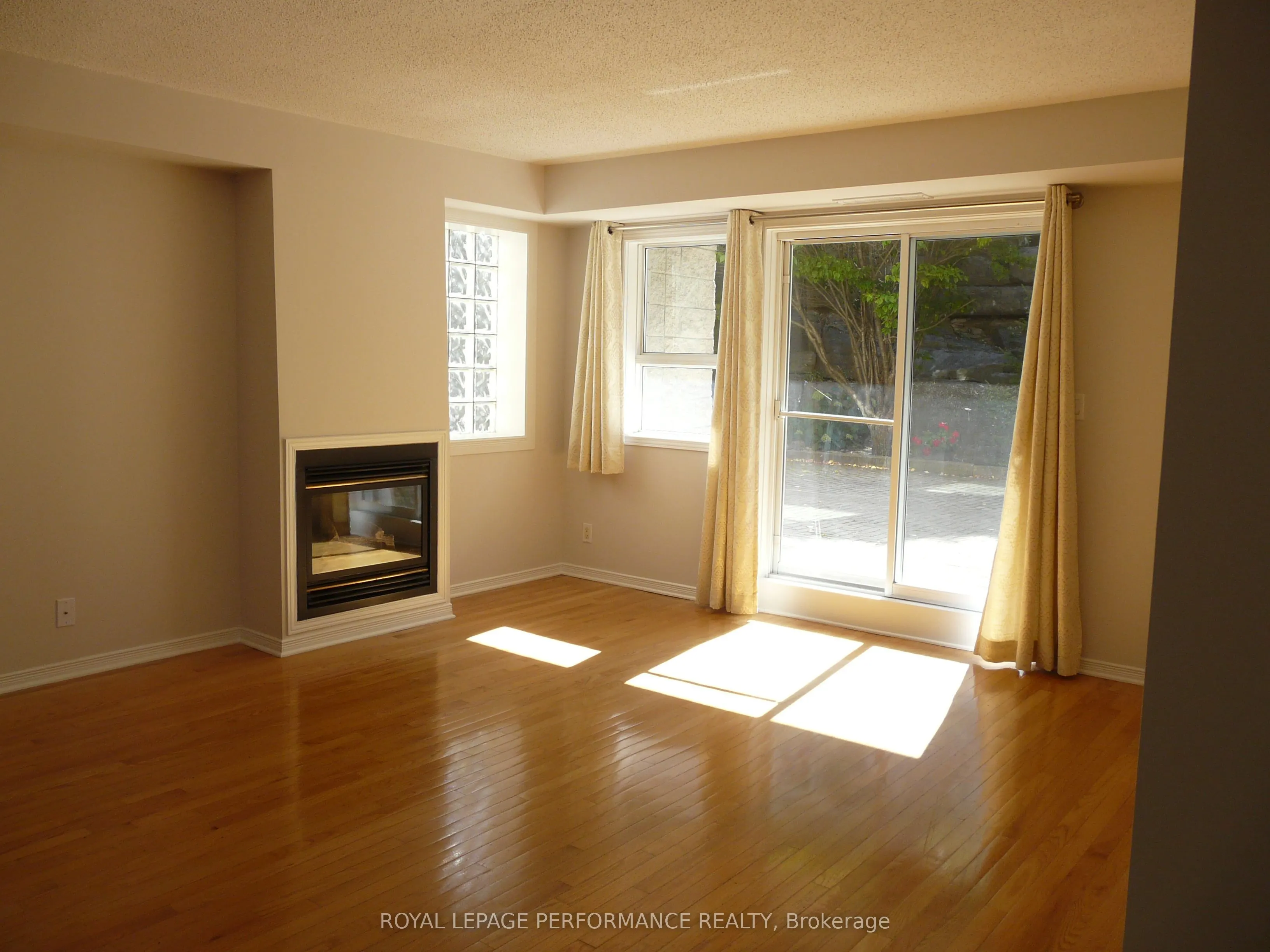 320 Centrum Boulevard #108