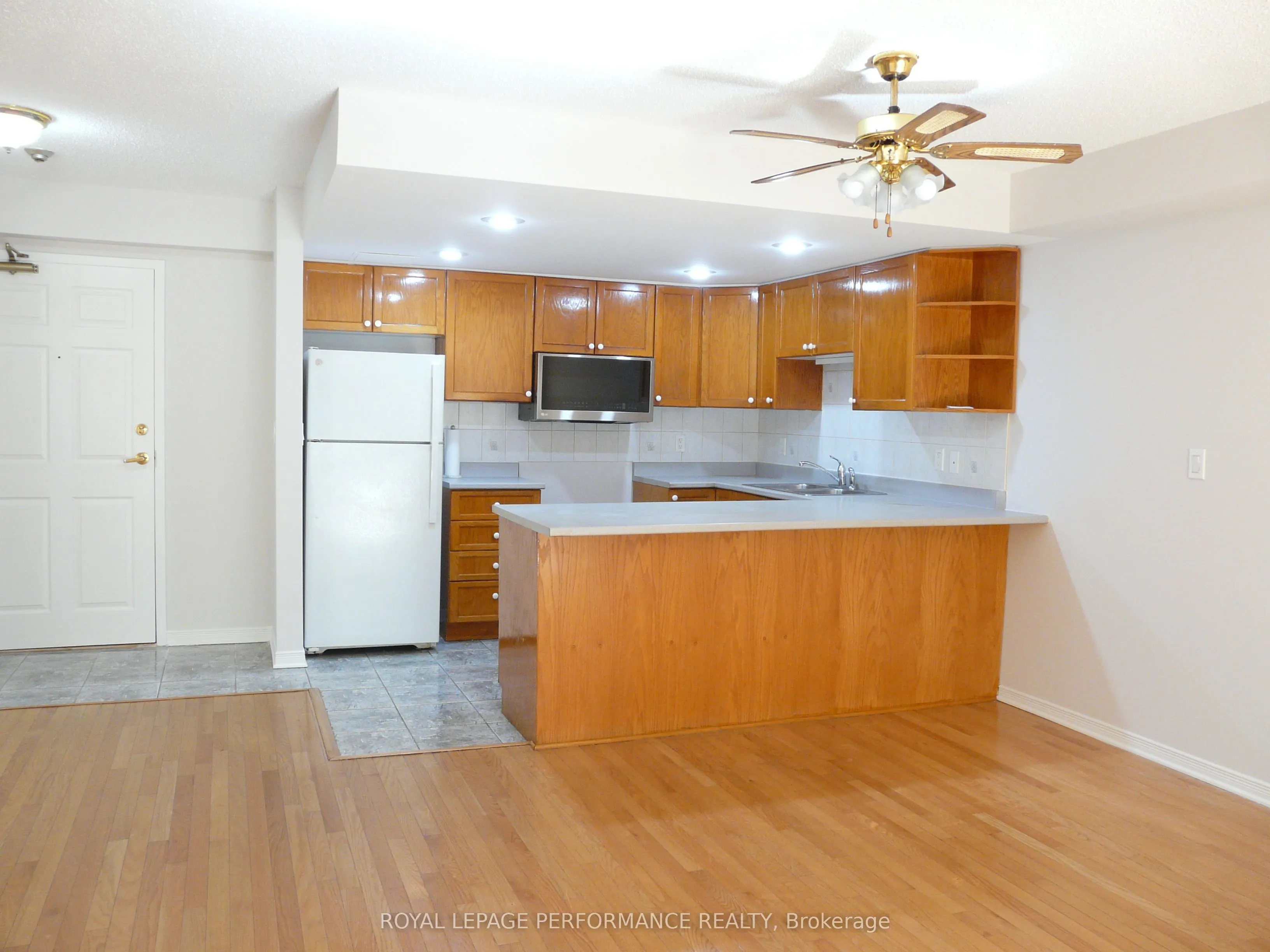 320 Centrum Boulevard #108