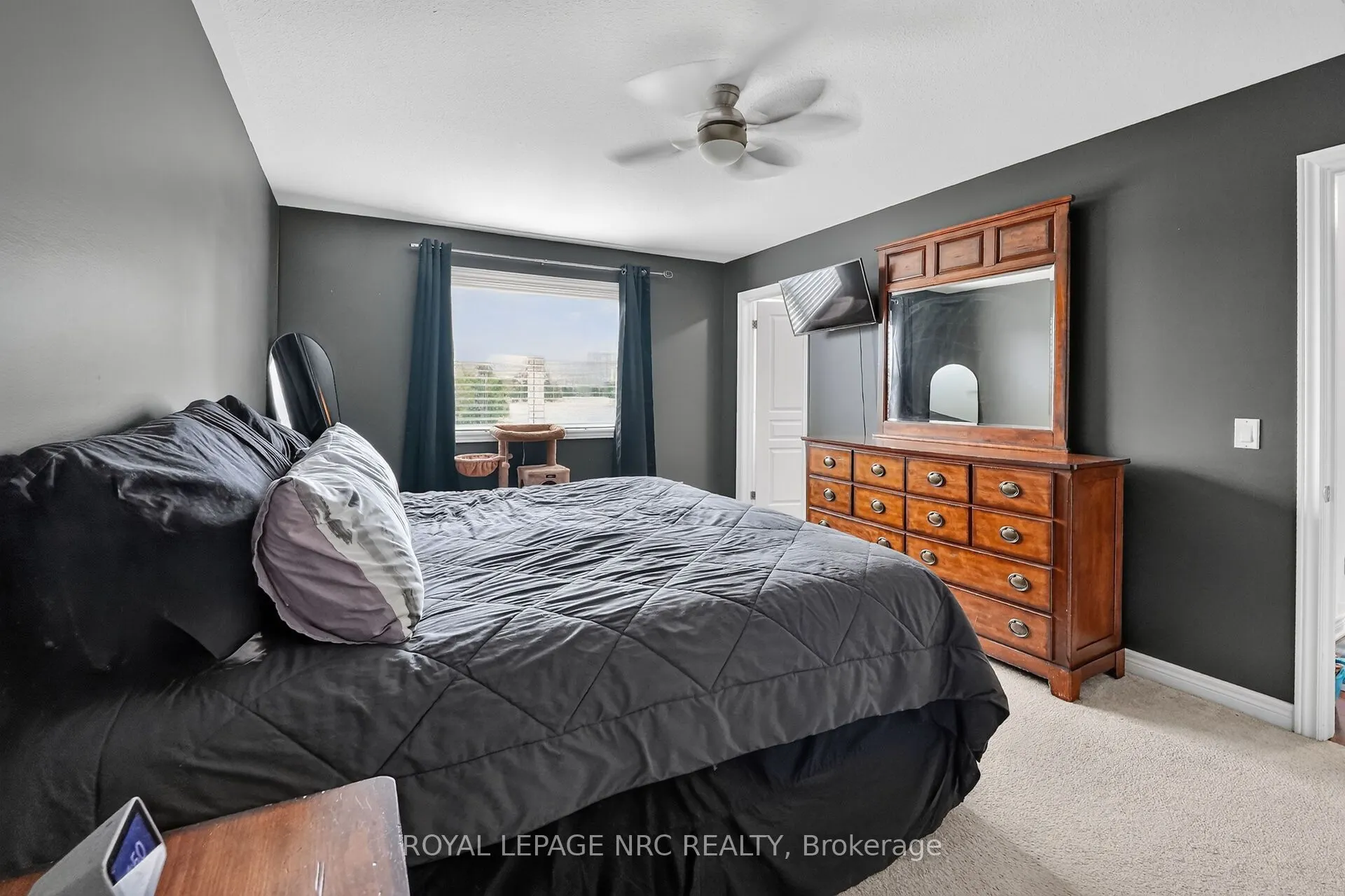 255 Empress Avenue