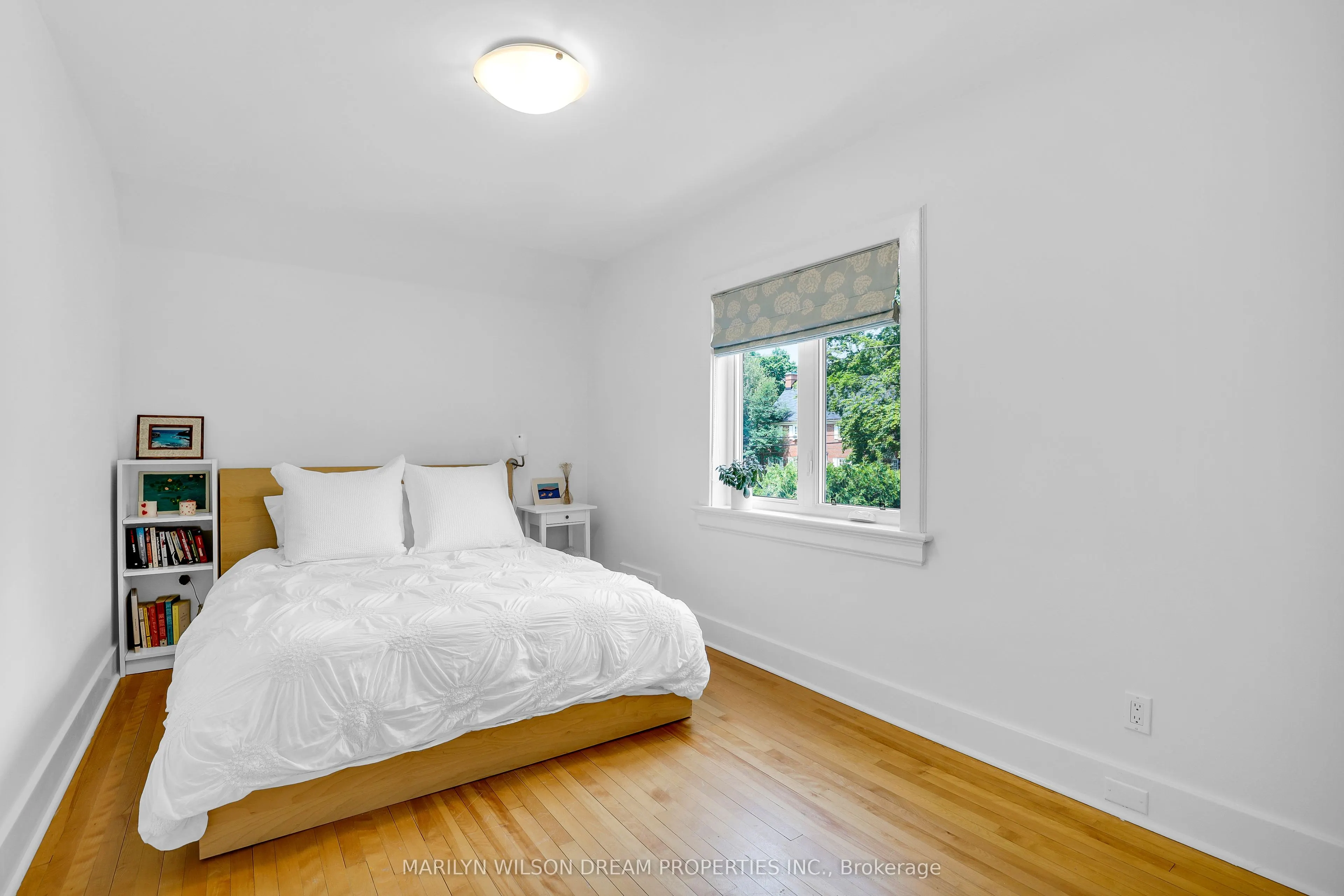 388 Mariposa Avenue