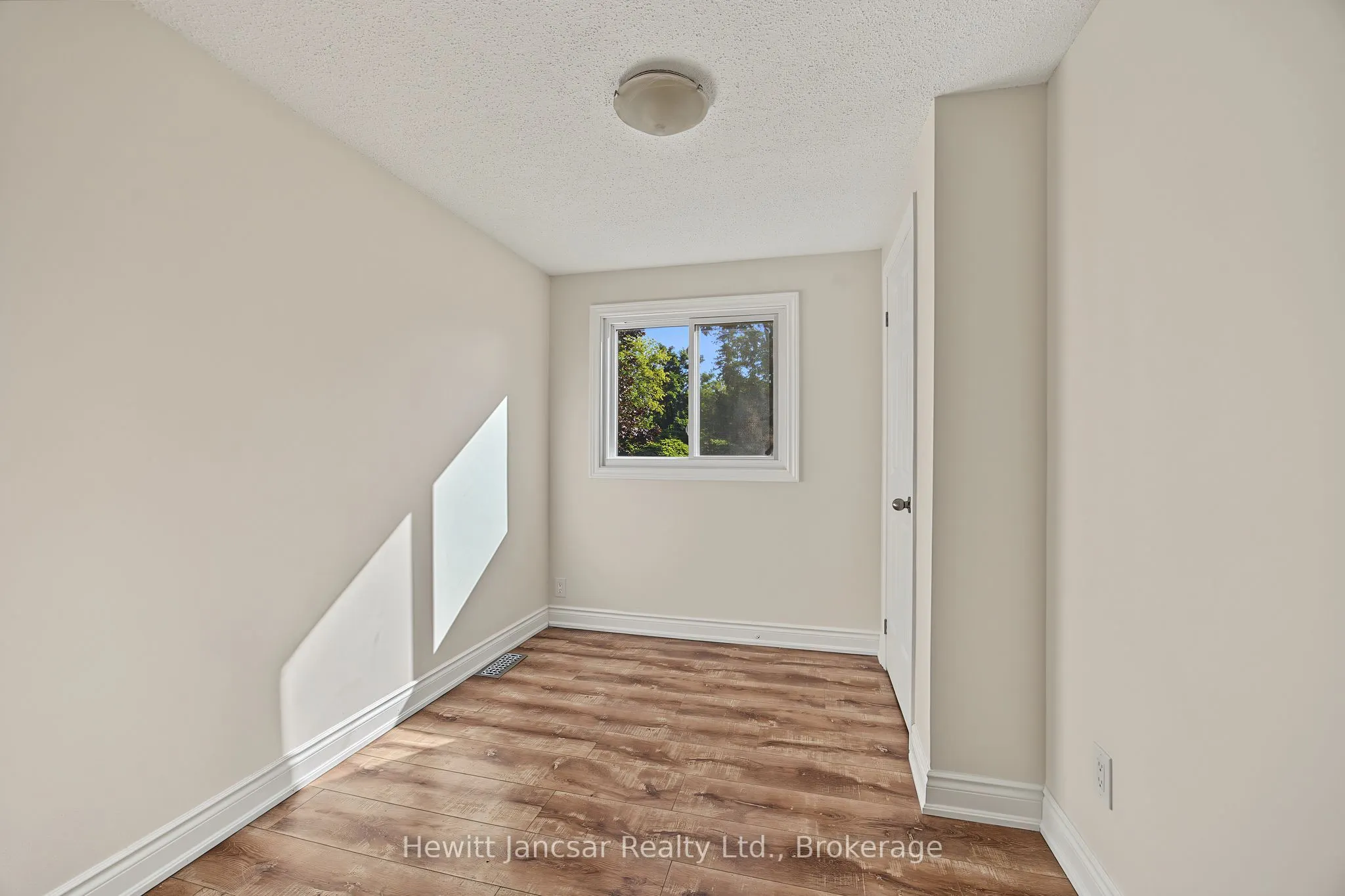125 Bay Street #7