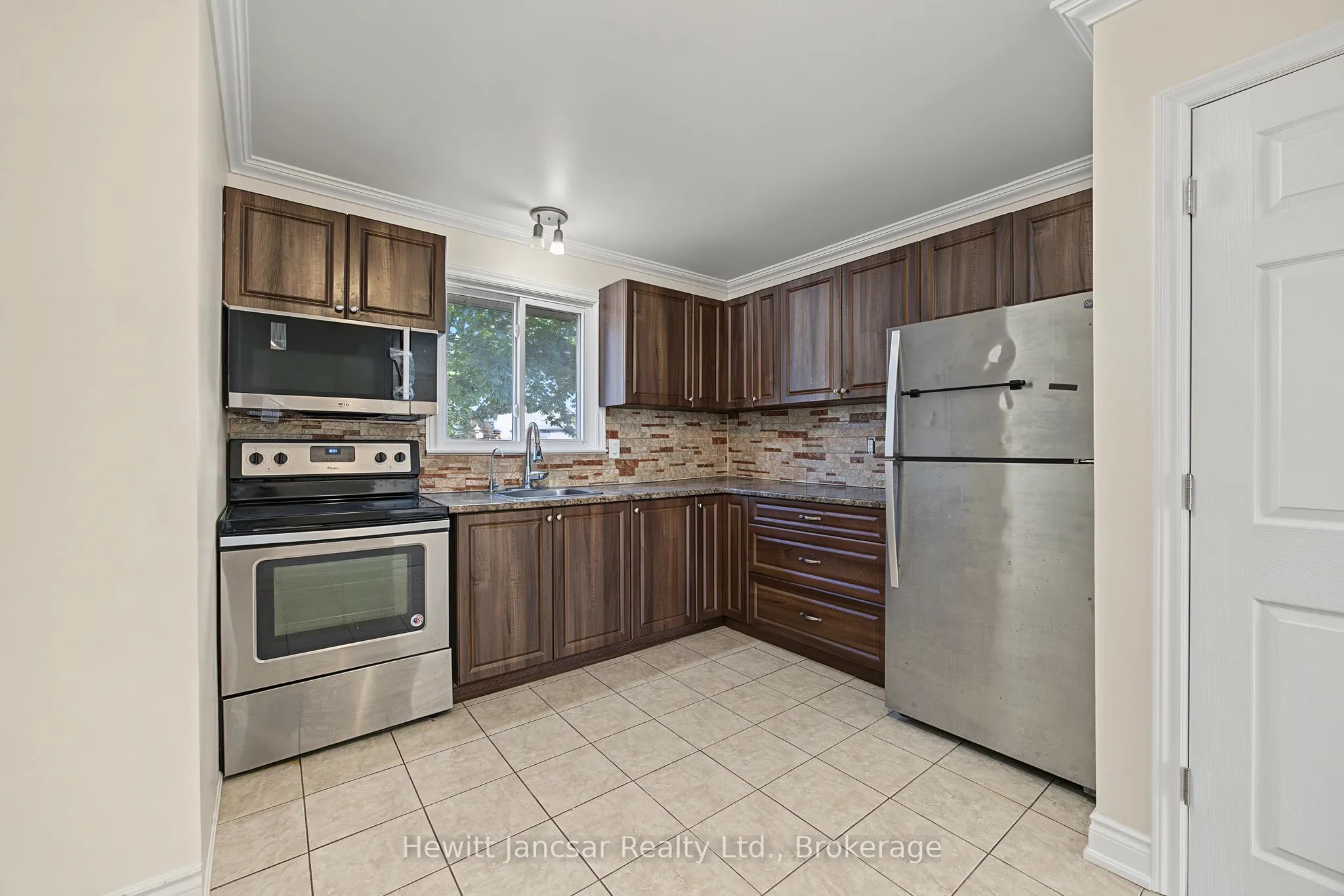 125 Bay Street #7