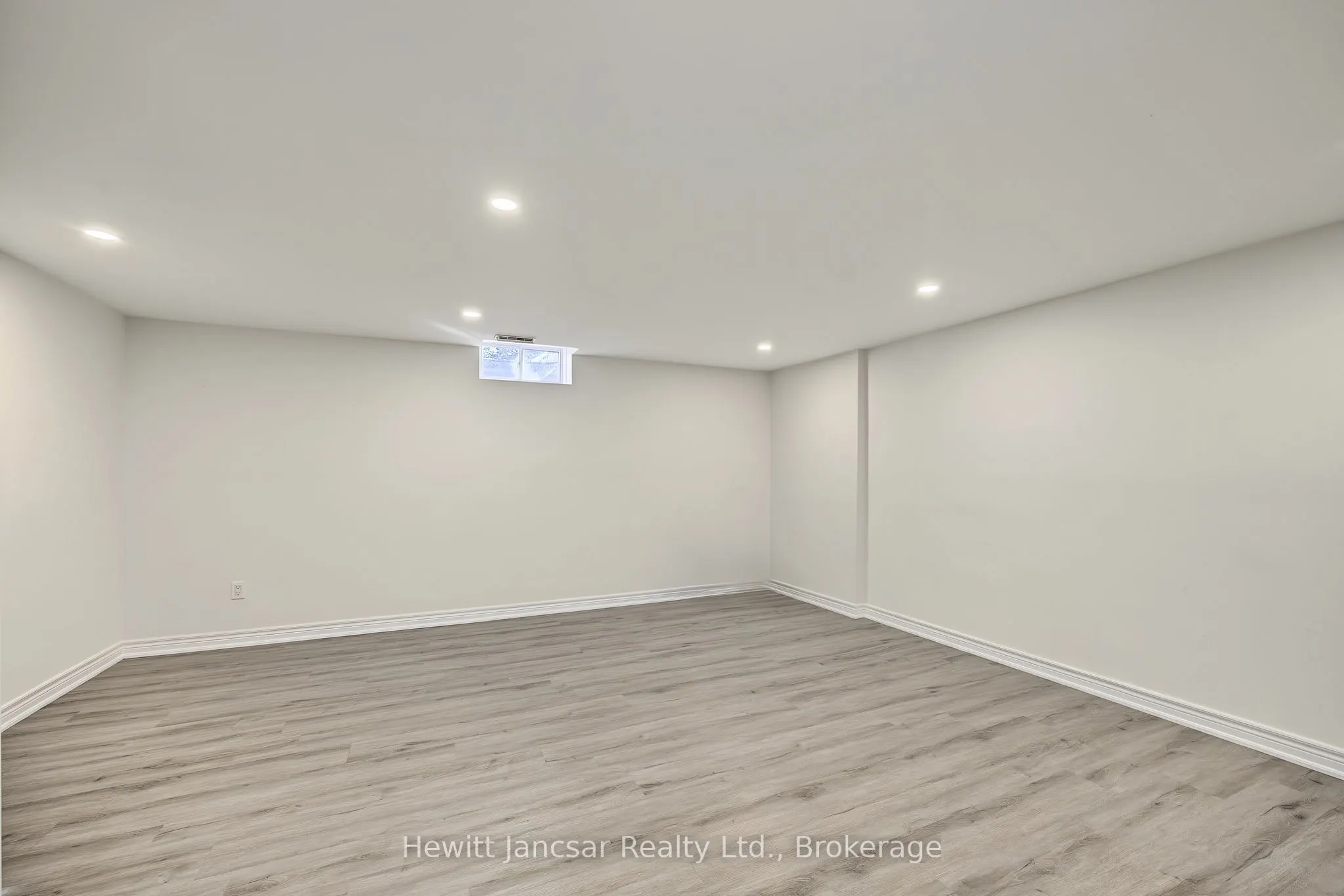 125 Bay Street #7