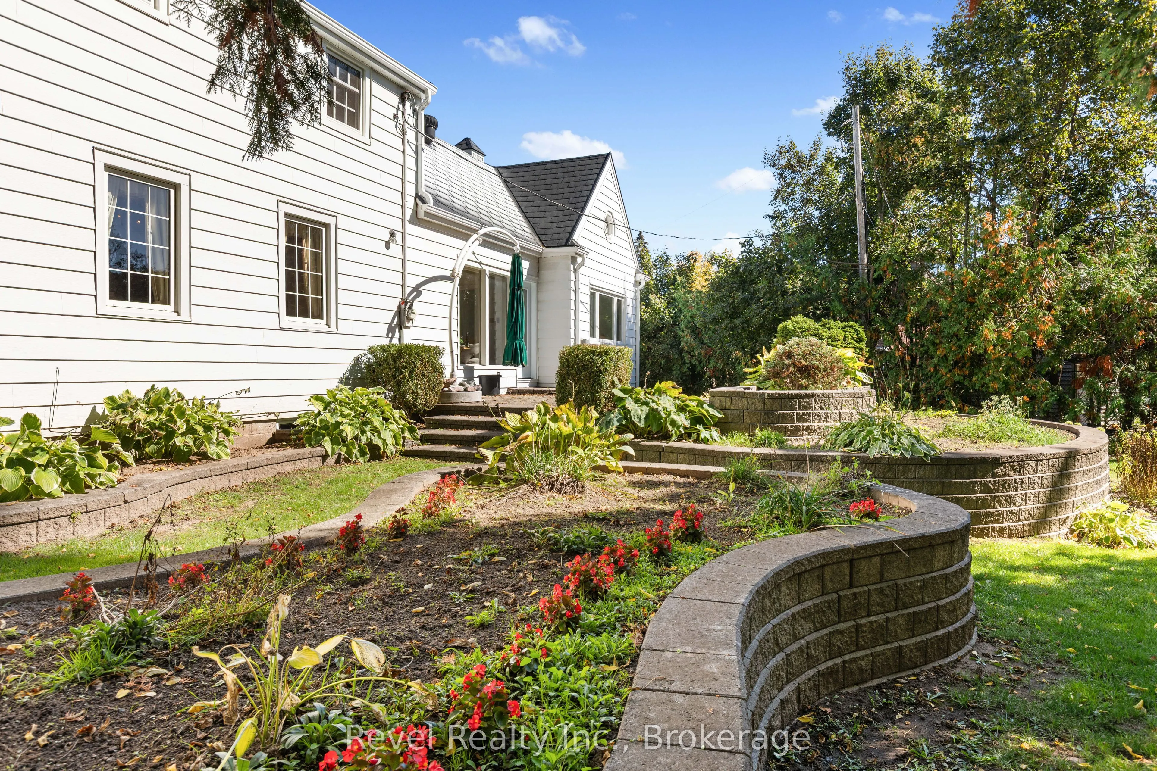 13 Sylvan Crescent