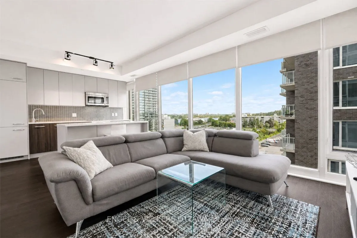 111 Champagne Avenue S #610