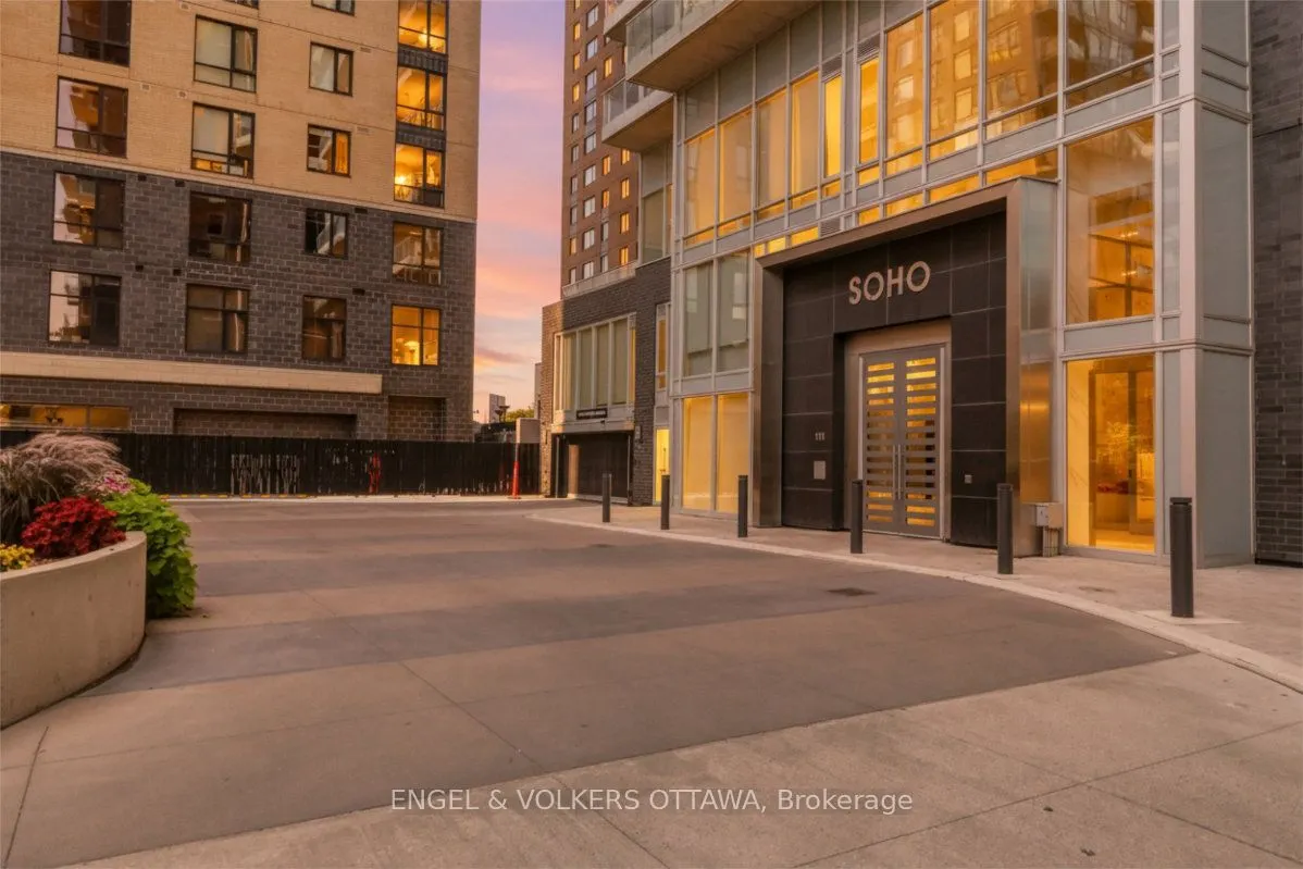 111 Champagne Avenue S #610