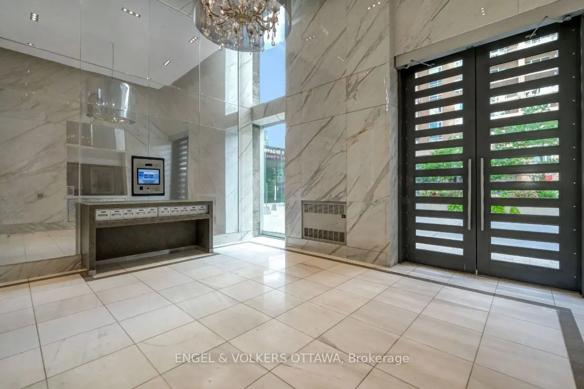 111 Champagne Avenue S #610