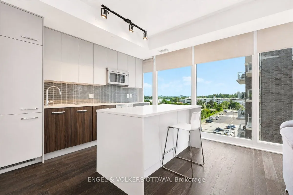 111 Champagne Avenue S #610