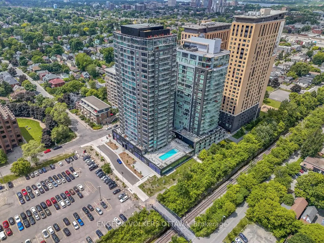 111 Champagne Avenue S #610