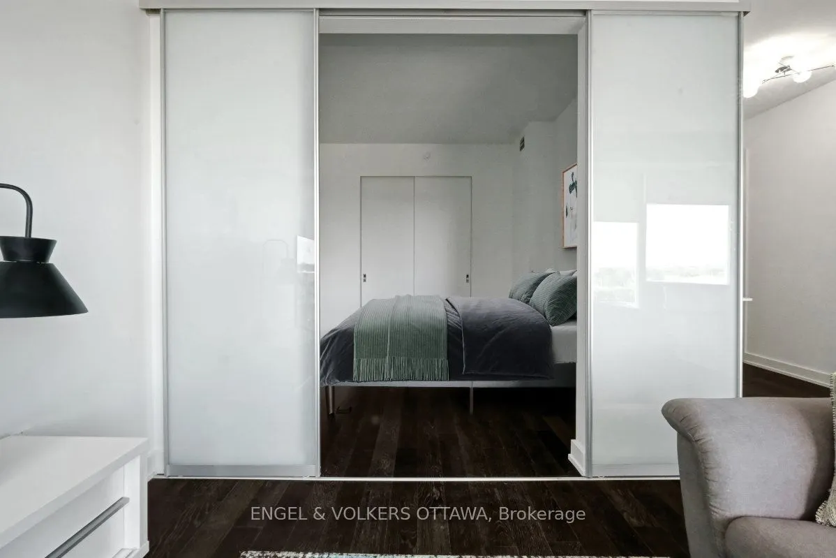 111 Champagne Avenue S #610