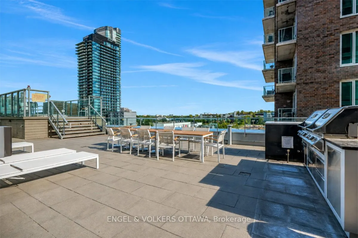 111 Champagne Avenue S #610